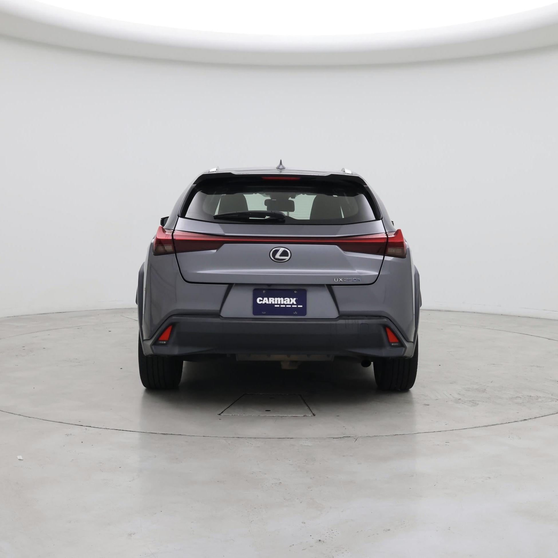 Thumbnail: 2020 Lexus UX - 6