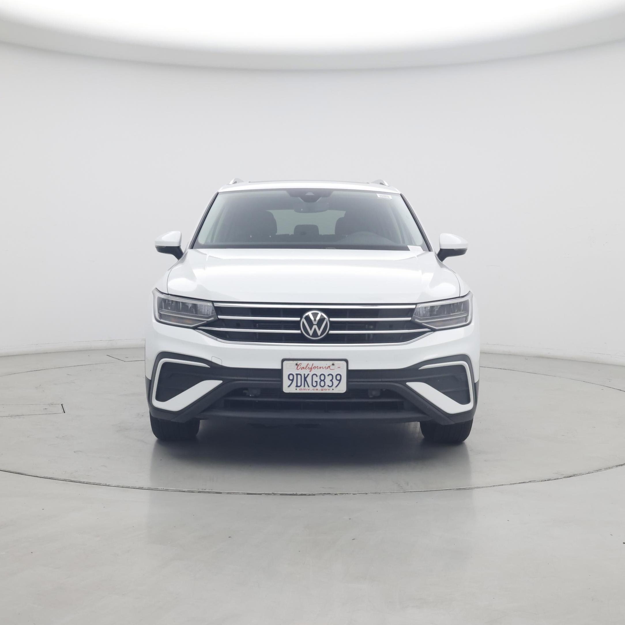 Thumbnail: 2022 Volkswagen Tiguan - 5
