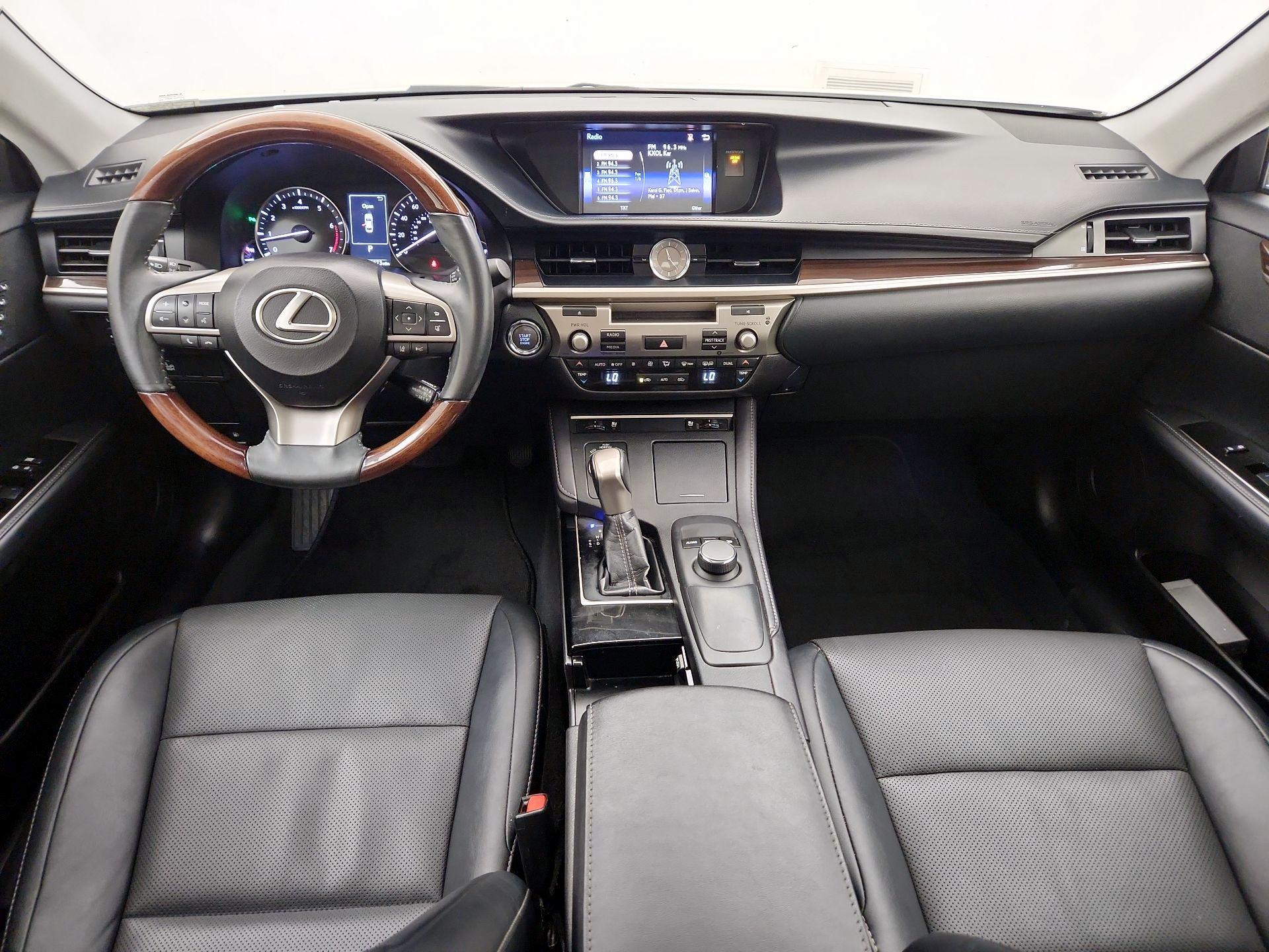 Thumbnail: 2017 Lexus ES - 9