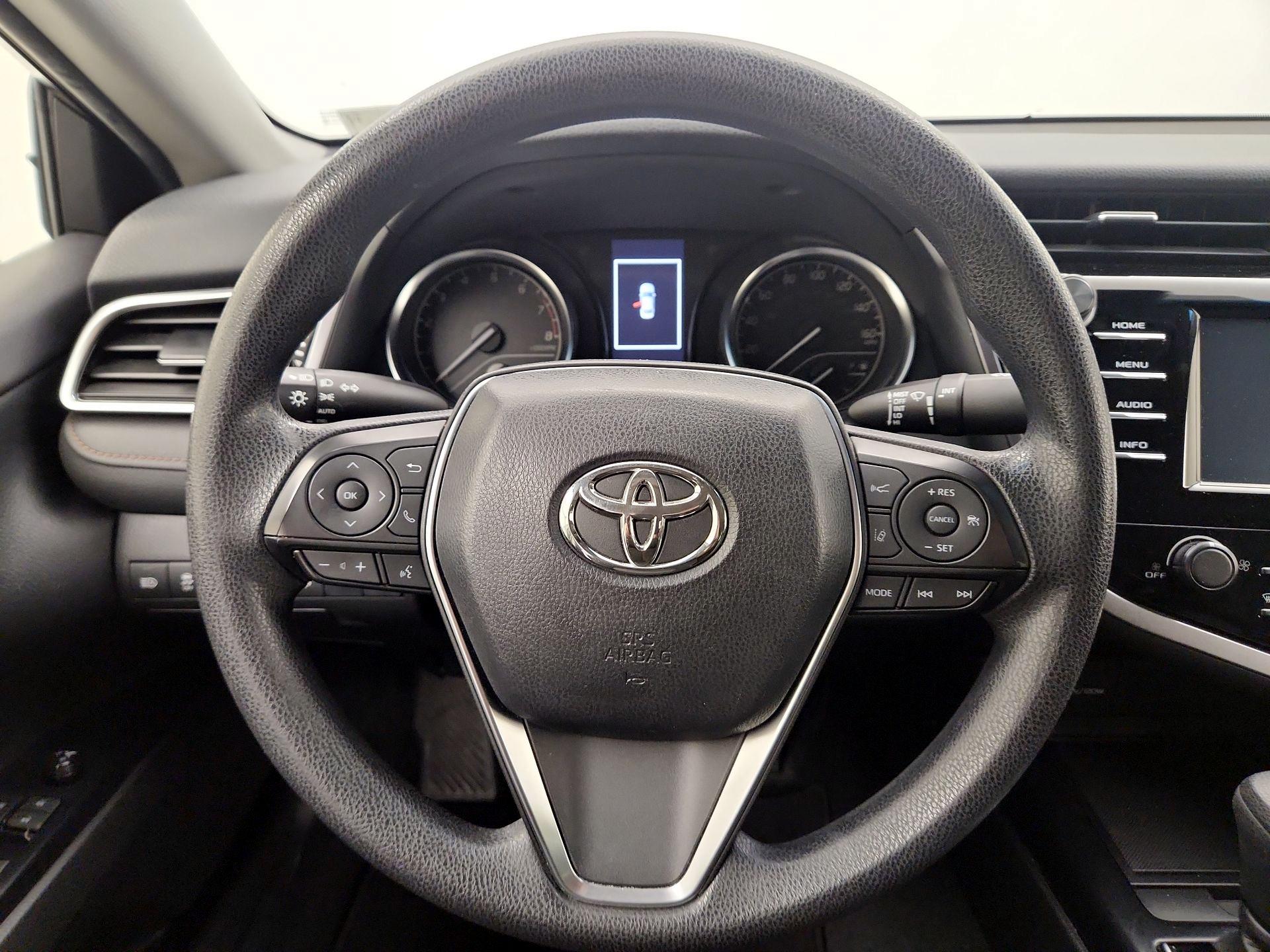Thumbnail: 2018 Toyota Camry - 10