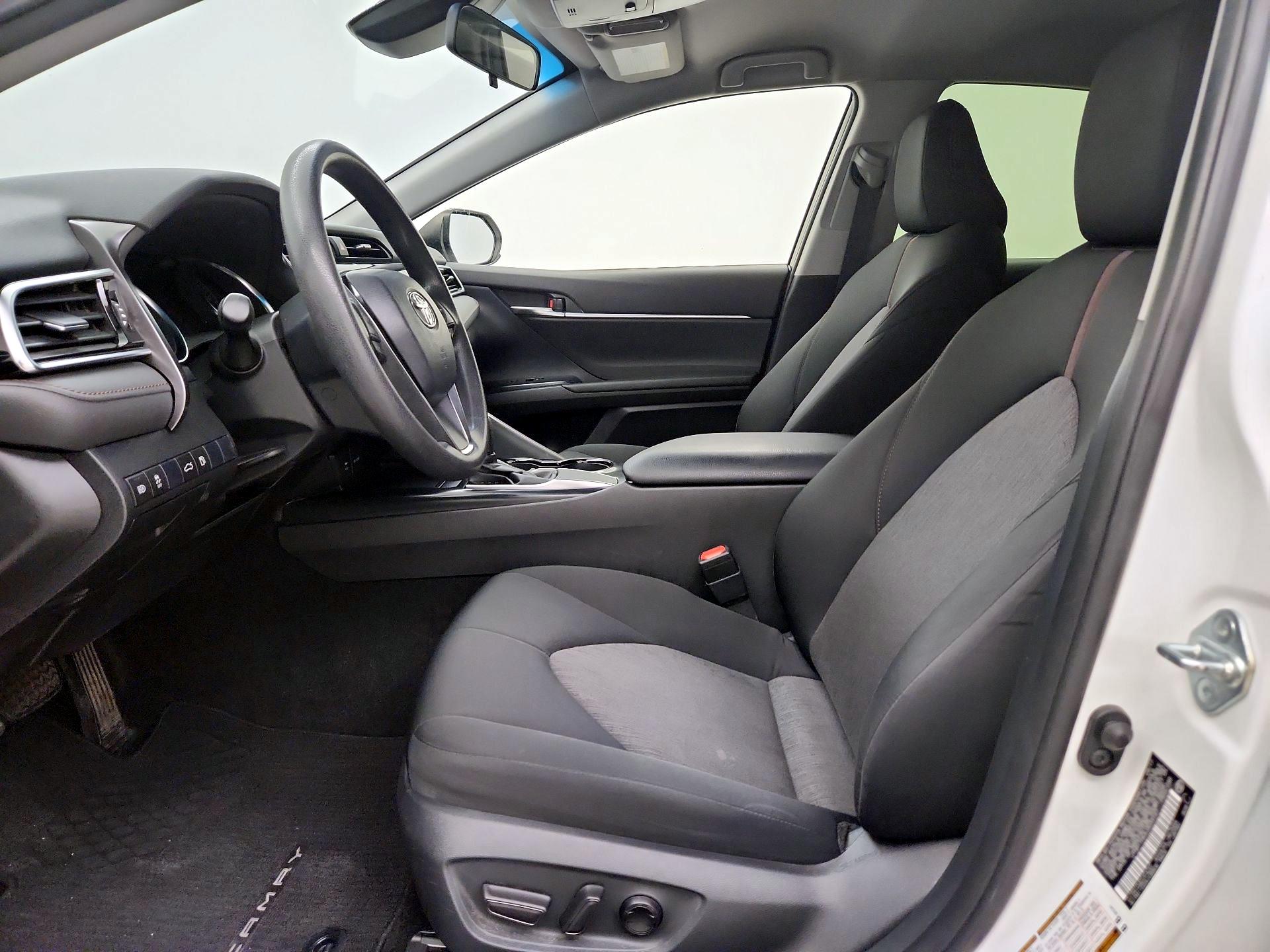 Thumbnail: 2018 Toyota Camry - 11