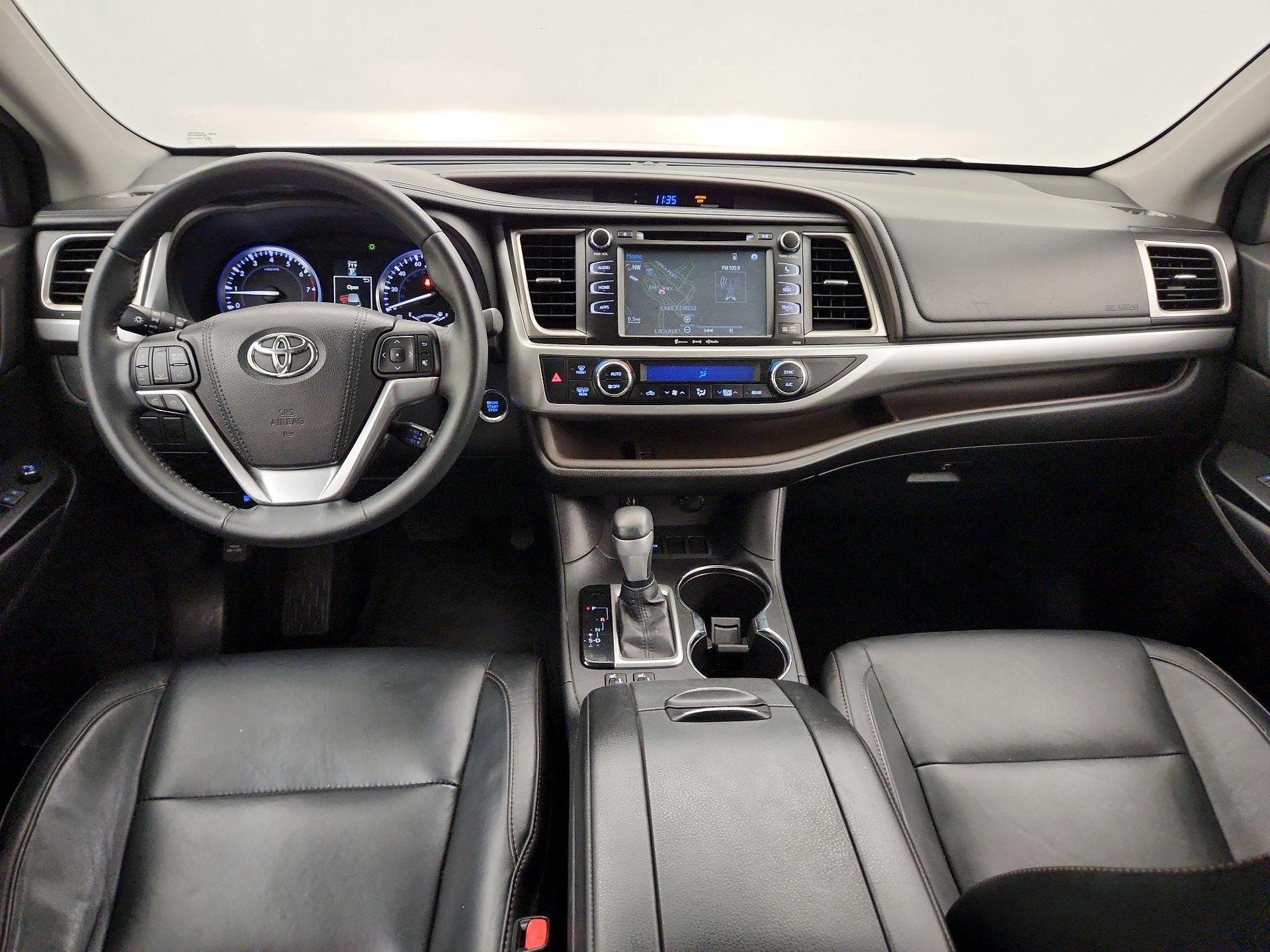 Thumbnail: 2016 Toyota Highlander - 9