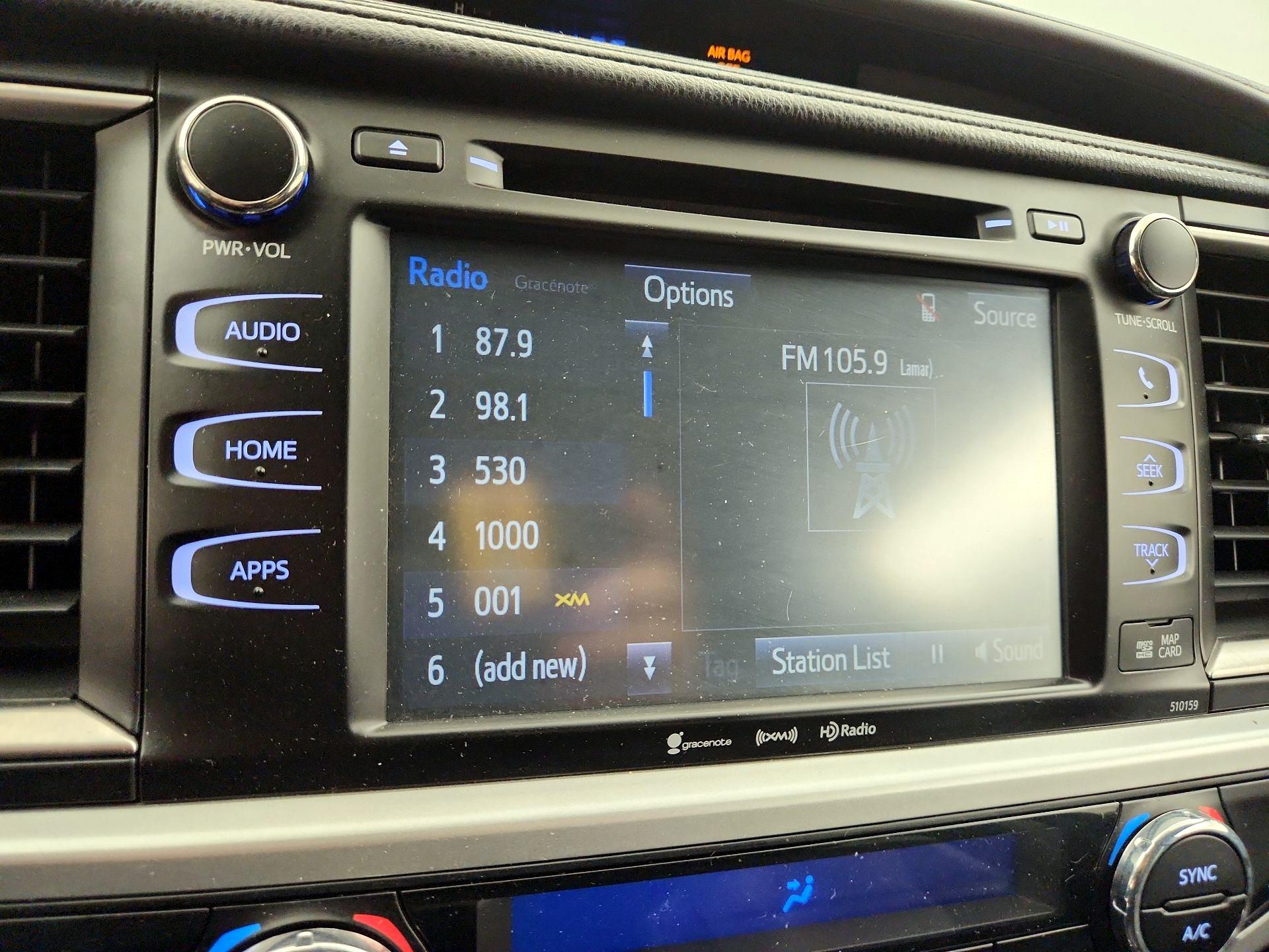 Thumbnail: 2016 Toyota Highlander - 16