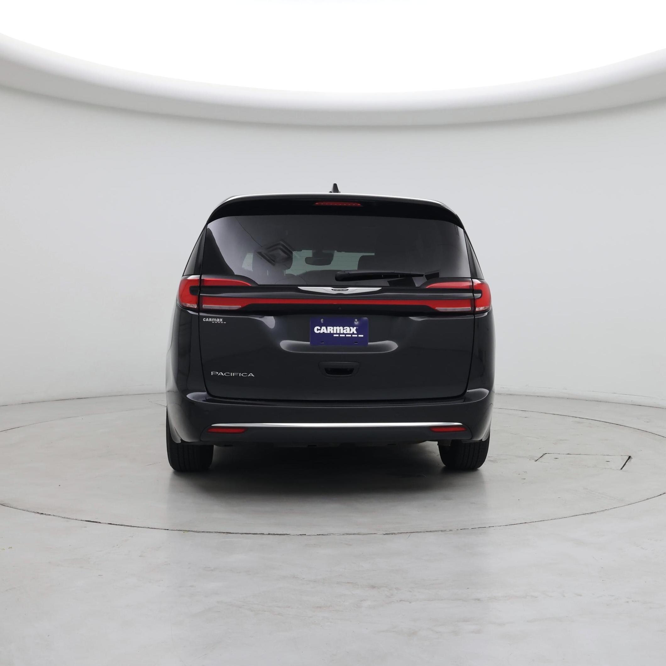Thumbnail: 2023 Chrysler Pacifica - 6