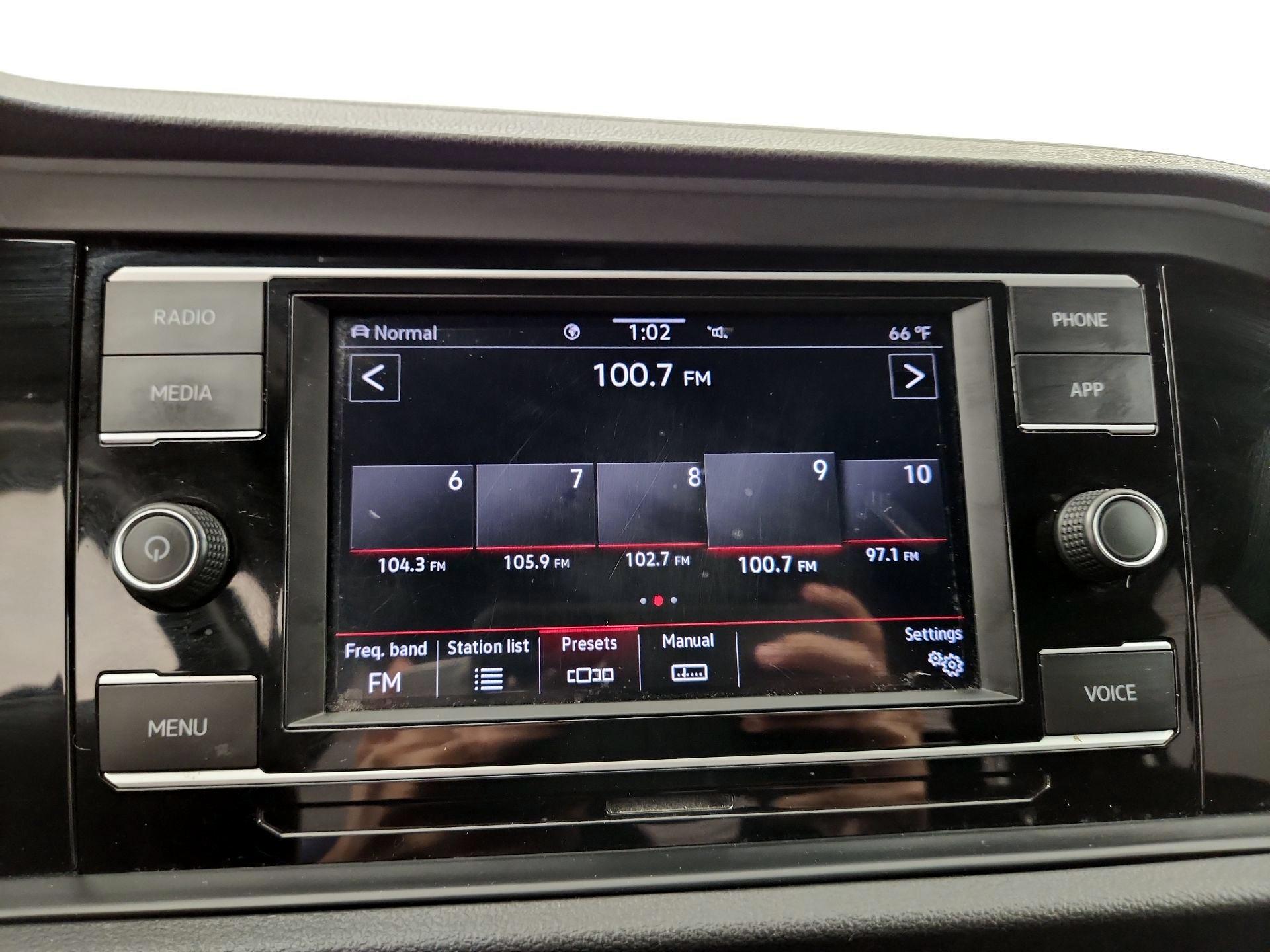 Thumbnail: 2021 Volkswagen Jetta - 13