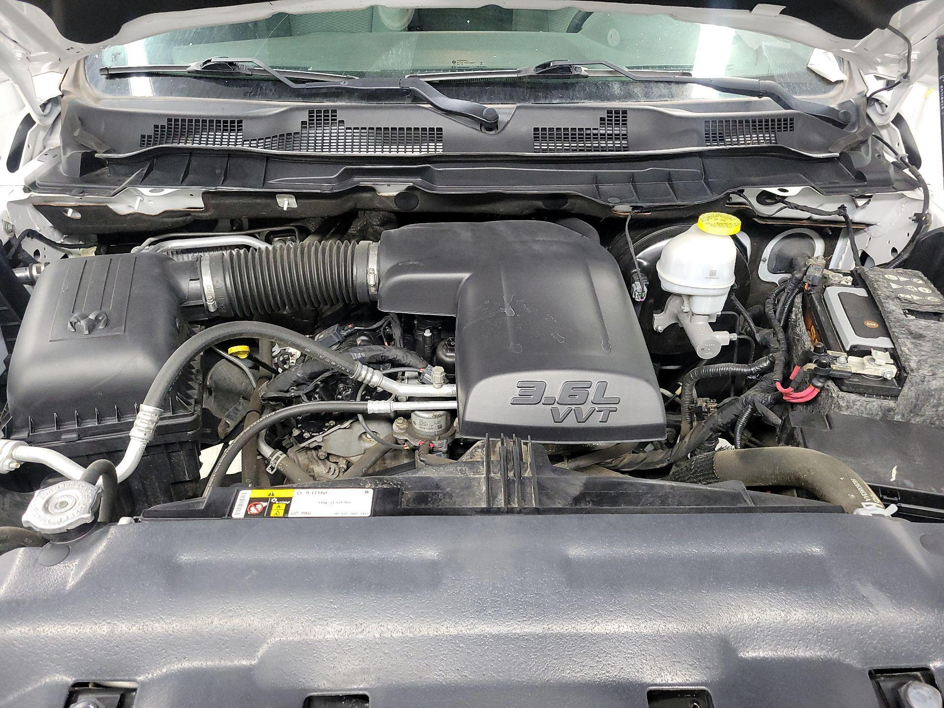Thumbnail: 2020 RAM 1500 Classic - 18