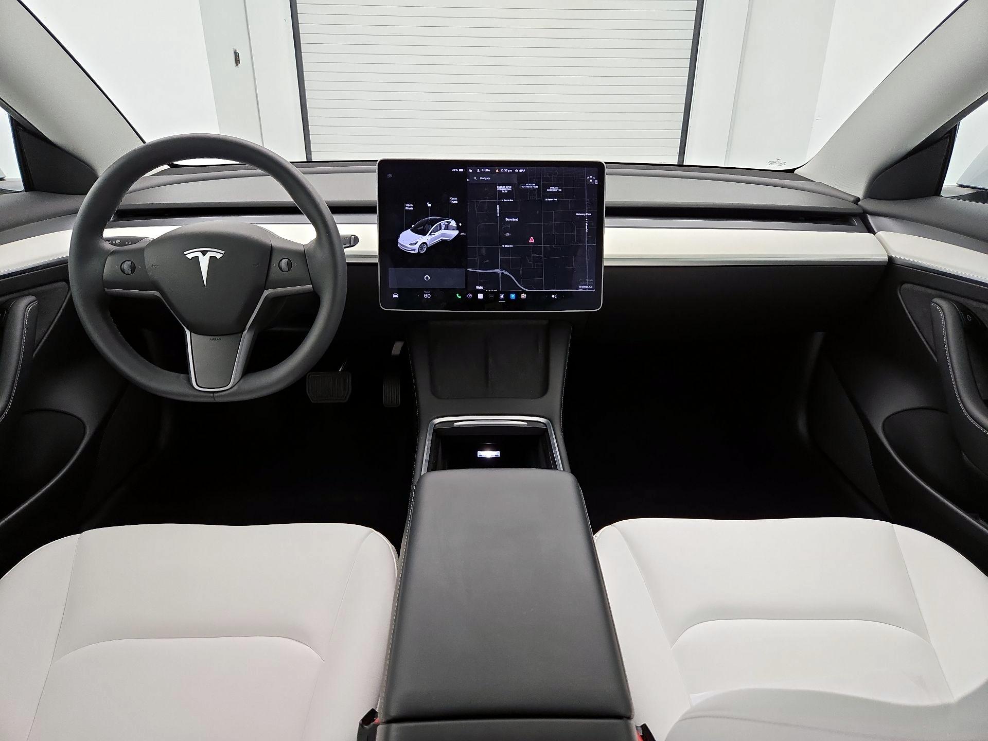 Thumbnail: 2022 Tesla Model 3 - 9