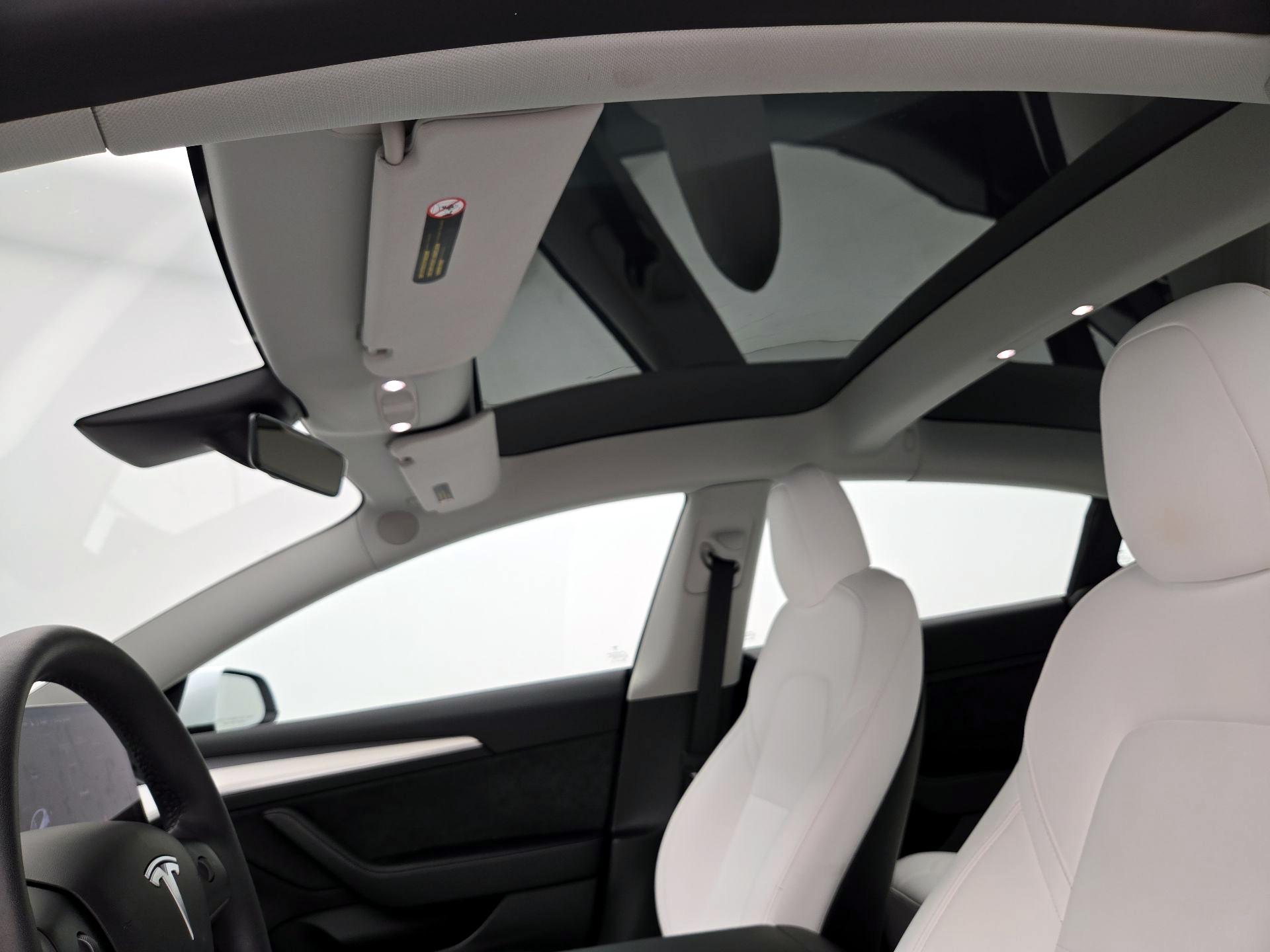 Thumbnail: 2022 Tesla Model 3 - 19