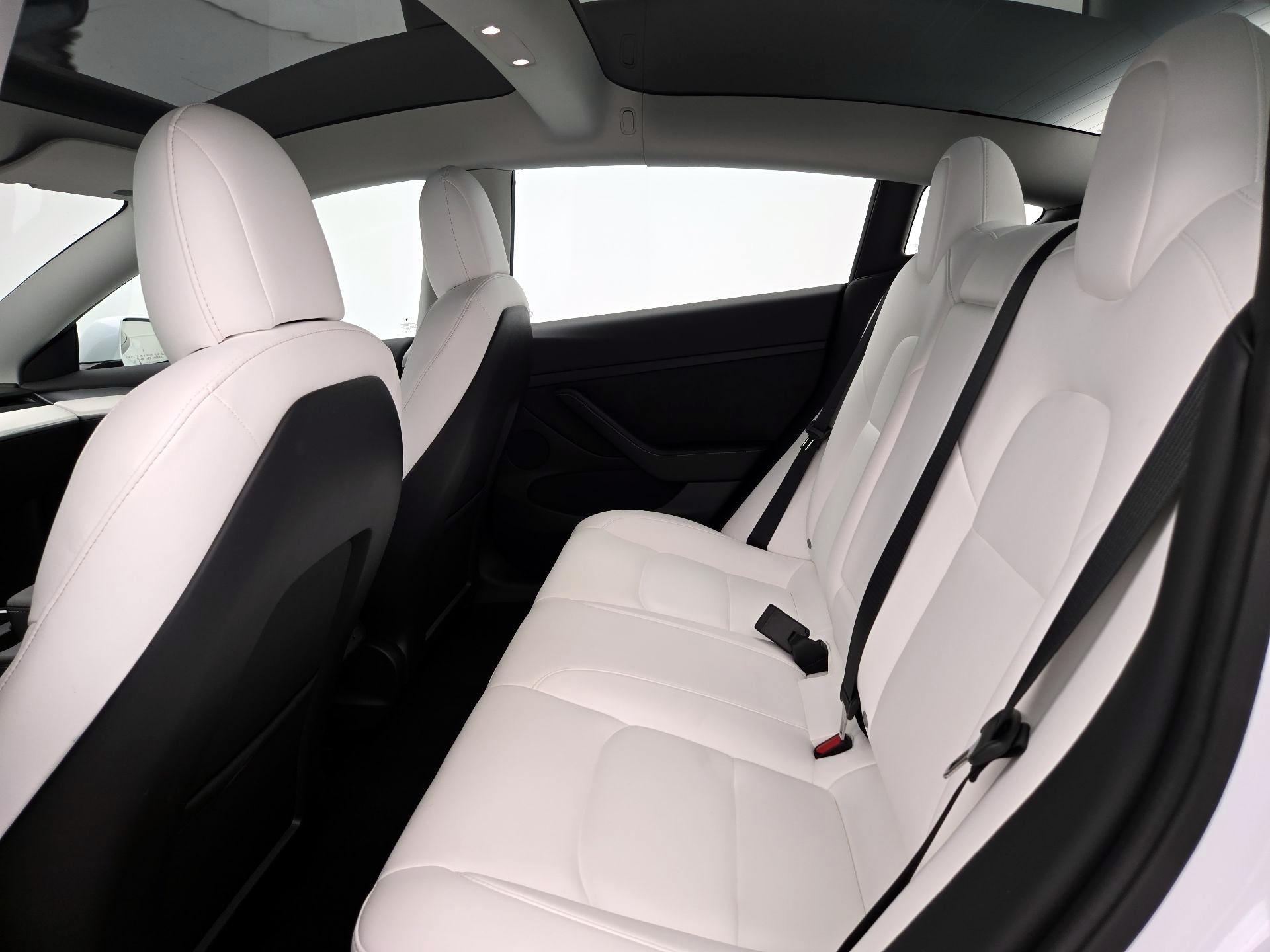 Thumbnail: 2022 Tesla Model 3 - 20