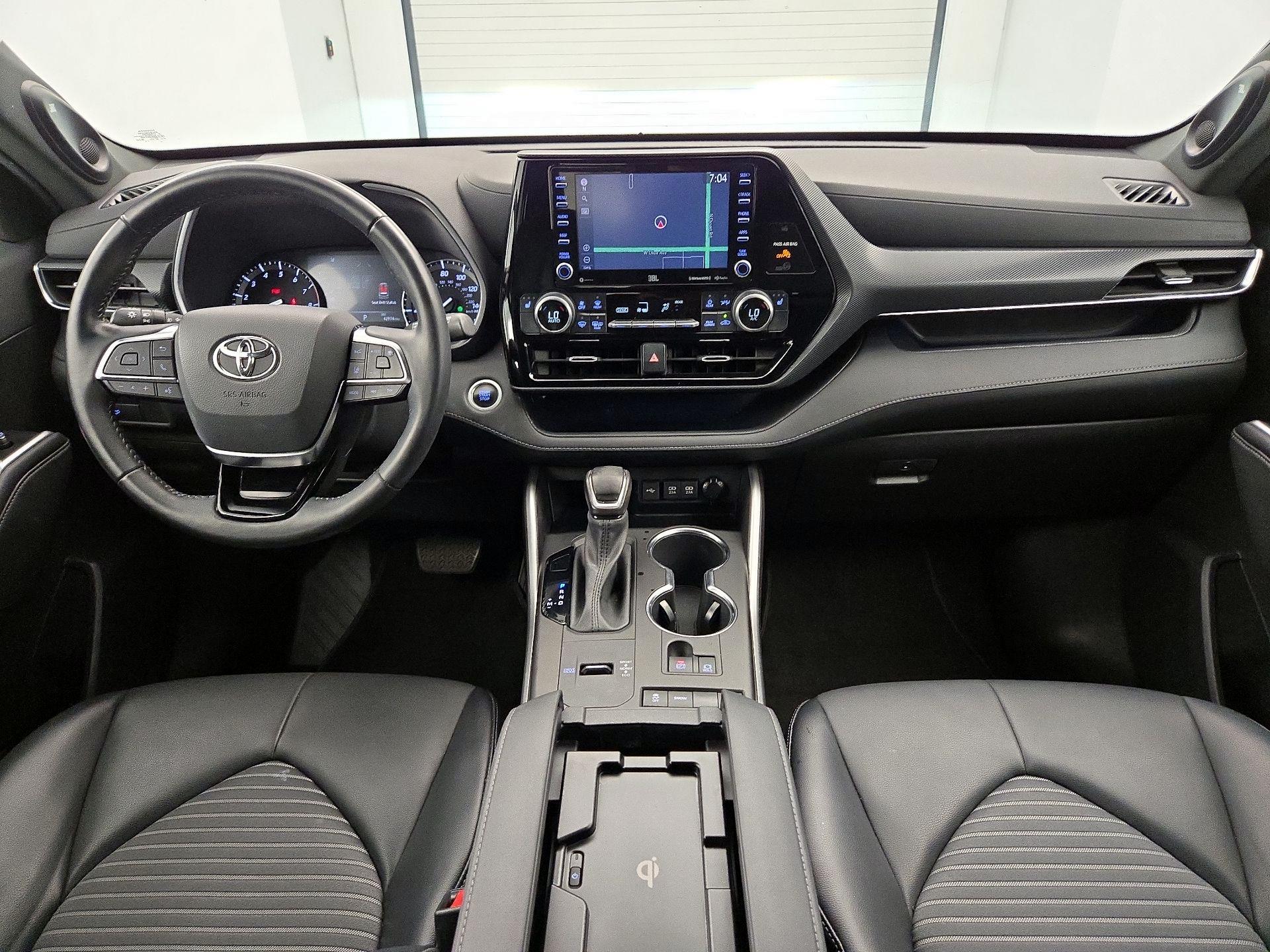 Thumbnail: 2021 Toyota Highlander - 9