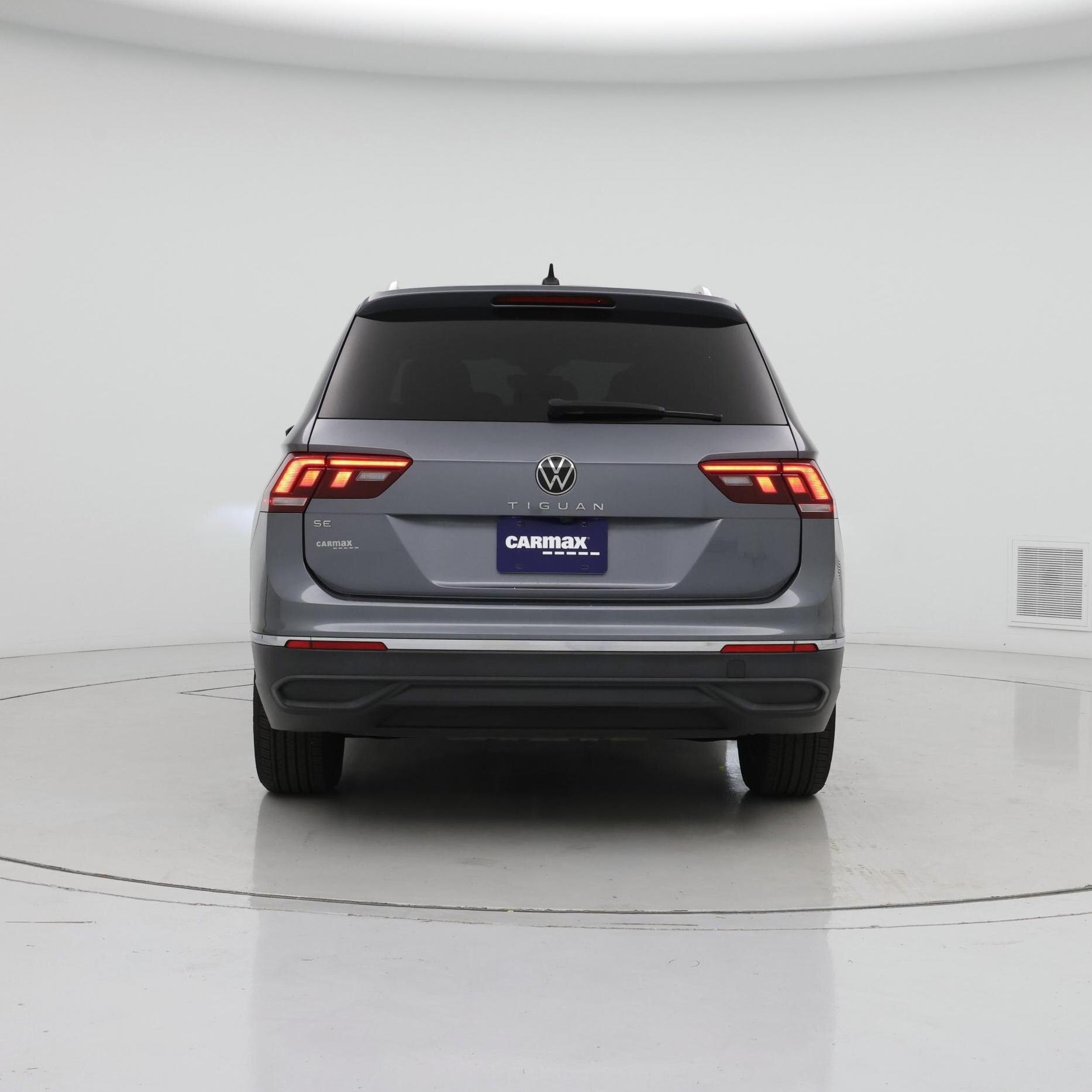 Thumbnail: 2022 Volkswagen Tiguan - 6