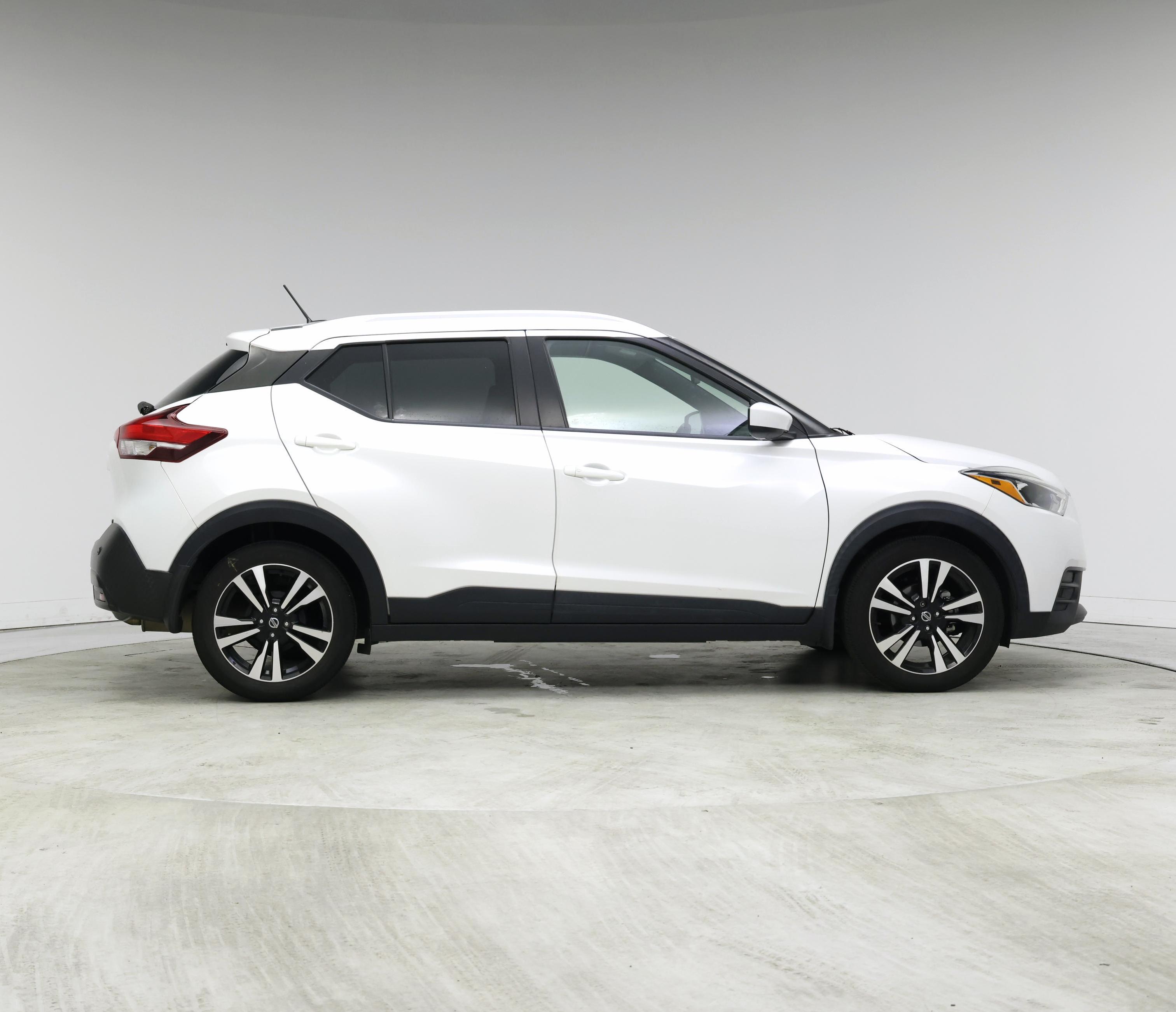 Thumbnail: 2020 Nissan Kicks - 7