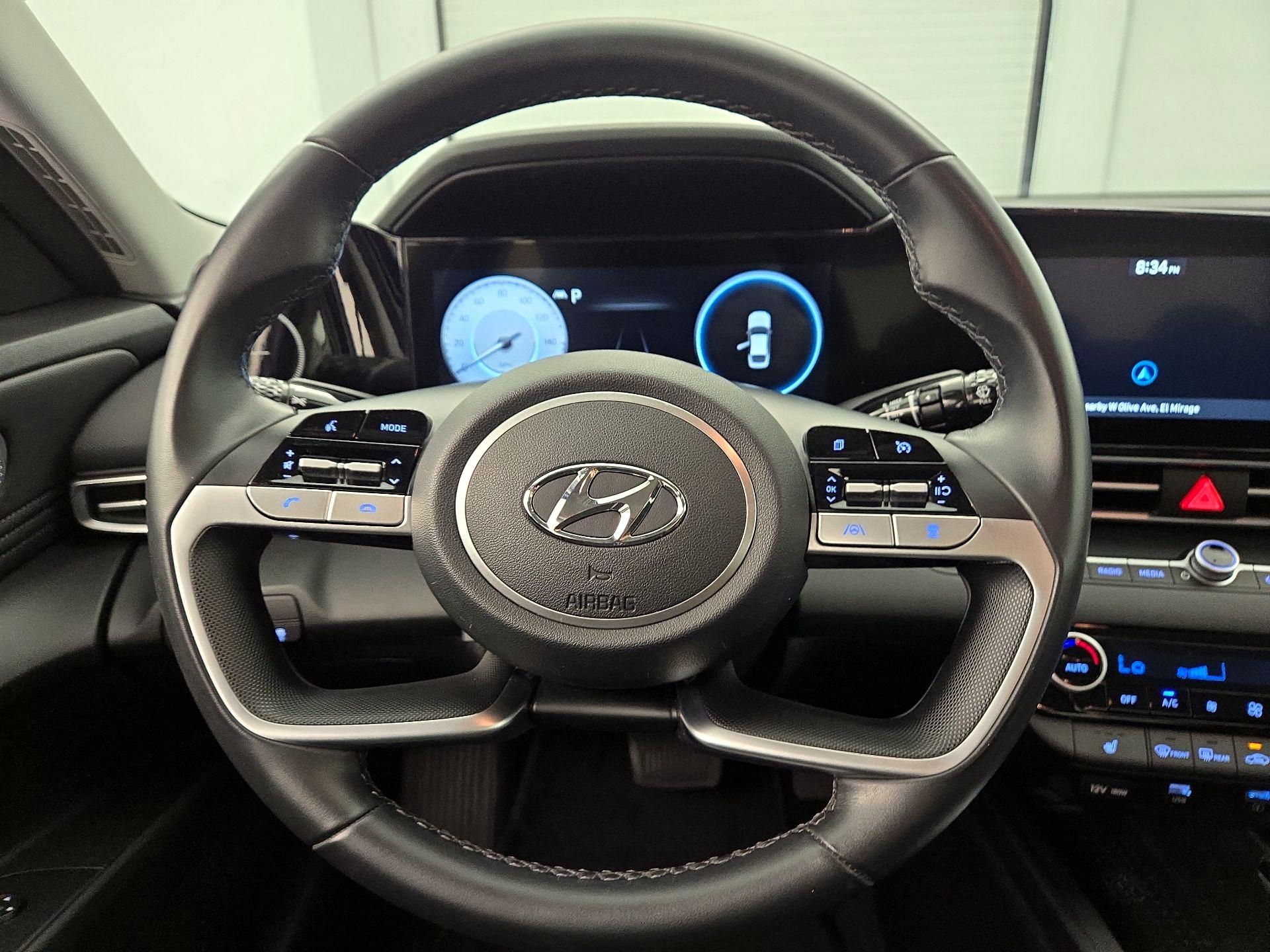 Thumbnail: 2023 Hyundai Elantra - 10