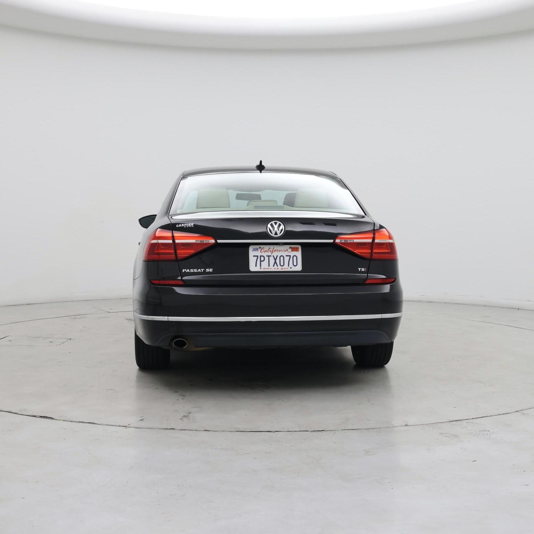 Thumbnail: 2016 Volkswagen Passat - 6