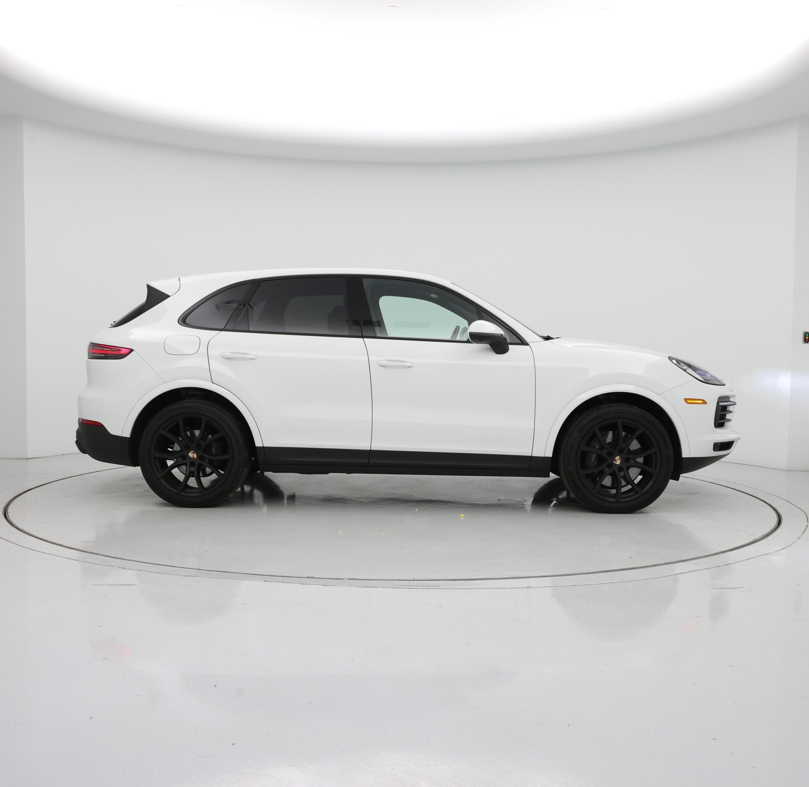 Thumbnail: 2023 Porsche Cayenne - 7