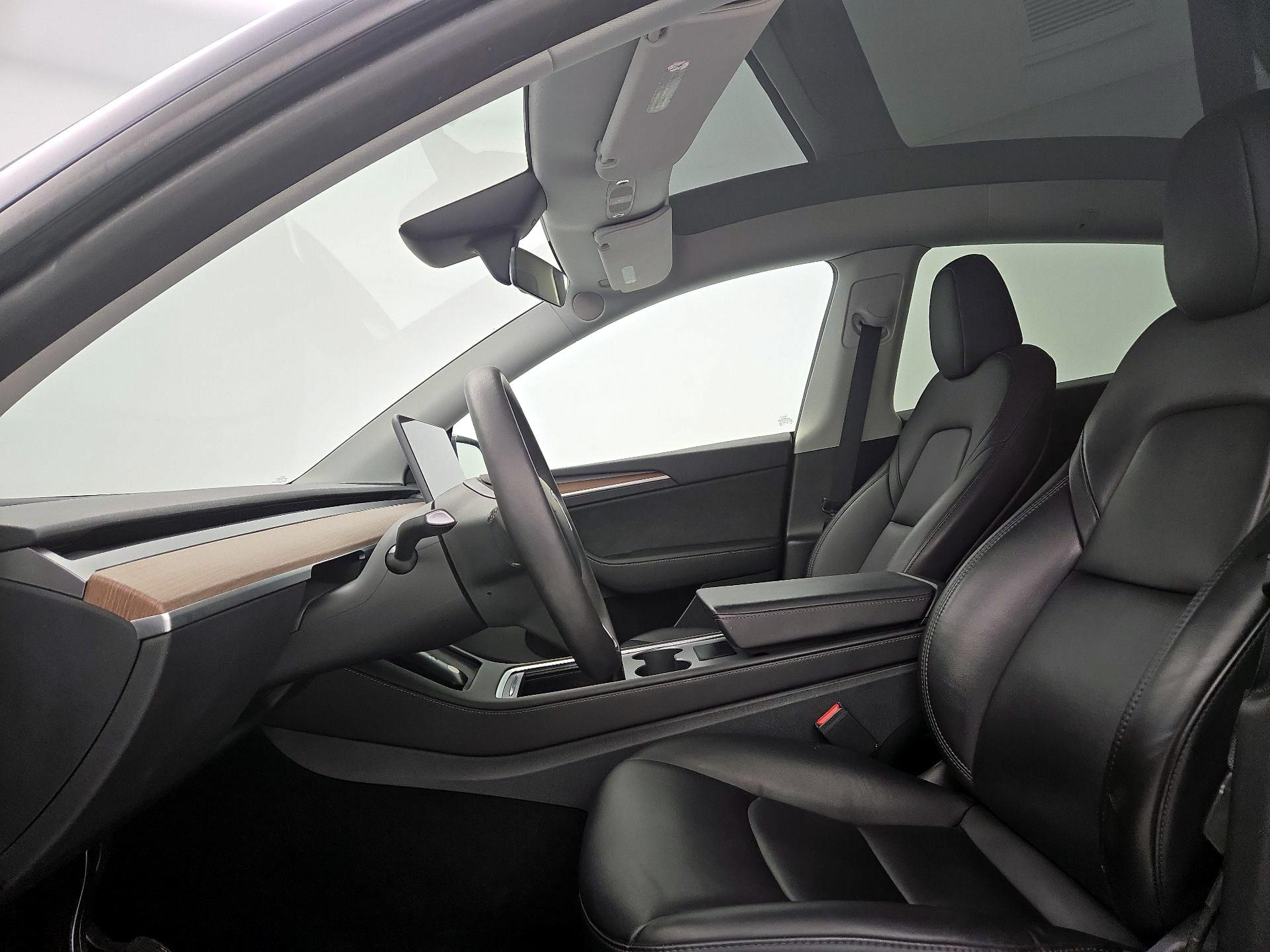 Thumbnail: 2025 Tesla Model Y - 11