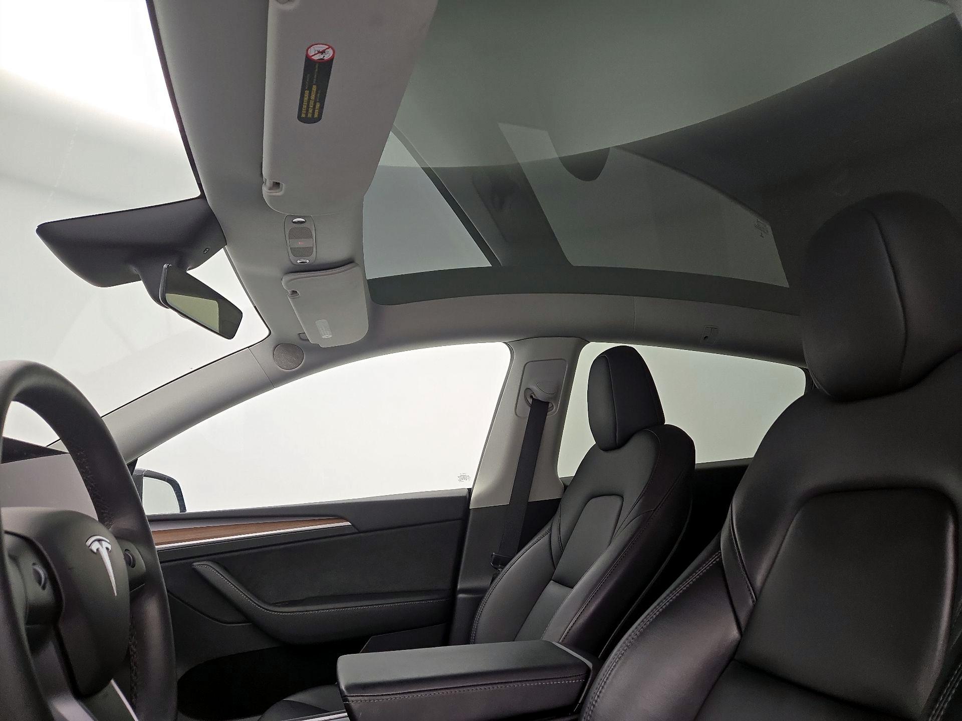Thumbnail: 2025 Tesla Model Y - 19