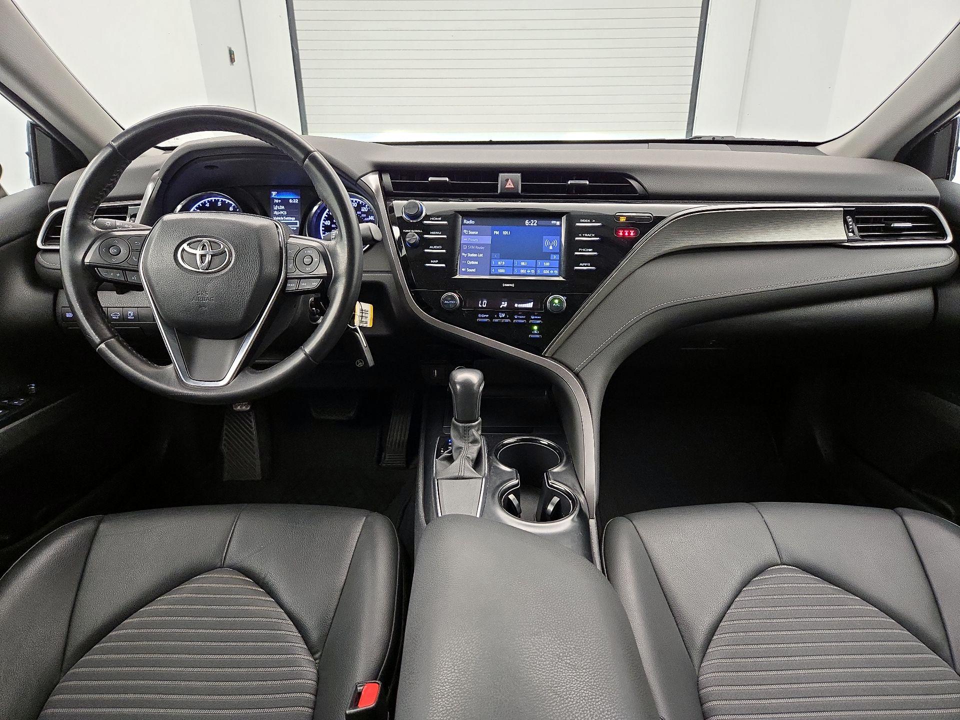 Thumbnail: 2020 Toyota Camry - 9