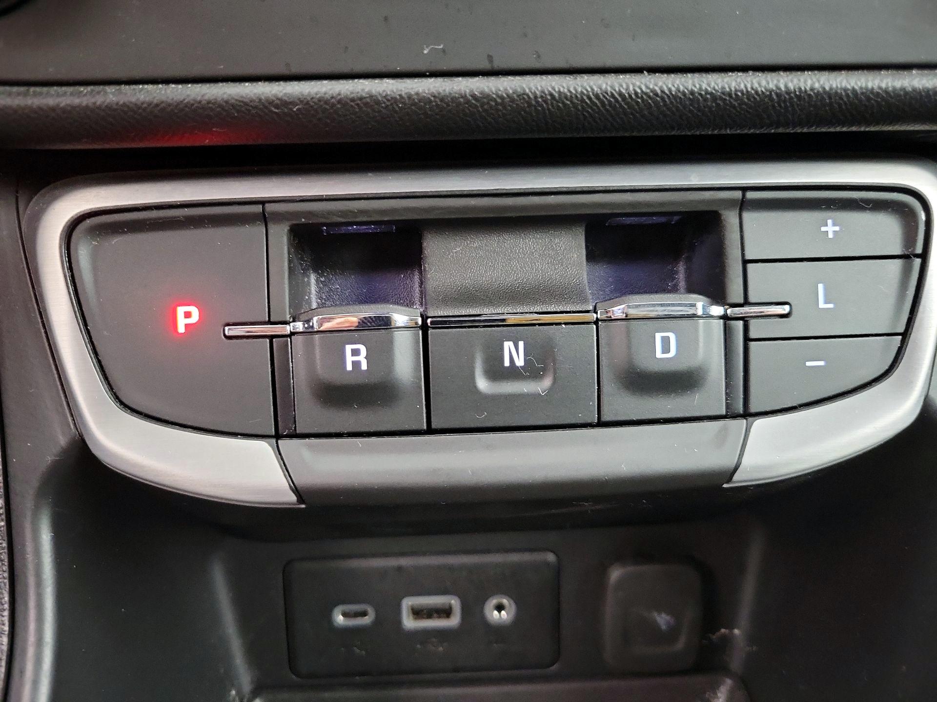 Thumbnail: 2023 GMC Terrain - 17
