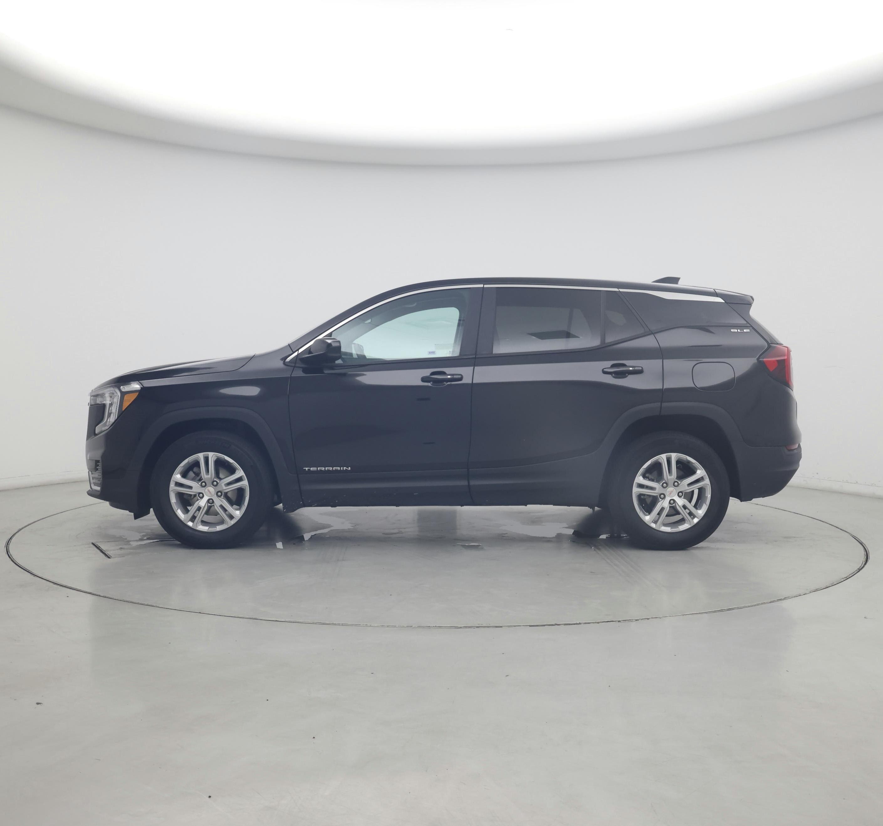 Thumbnail: 2023 GMC Terrain - 3