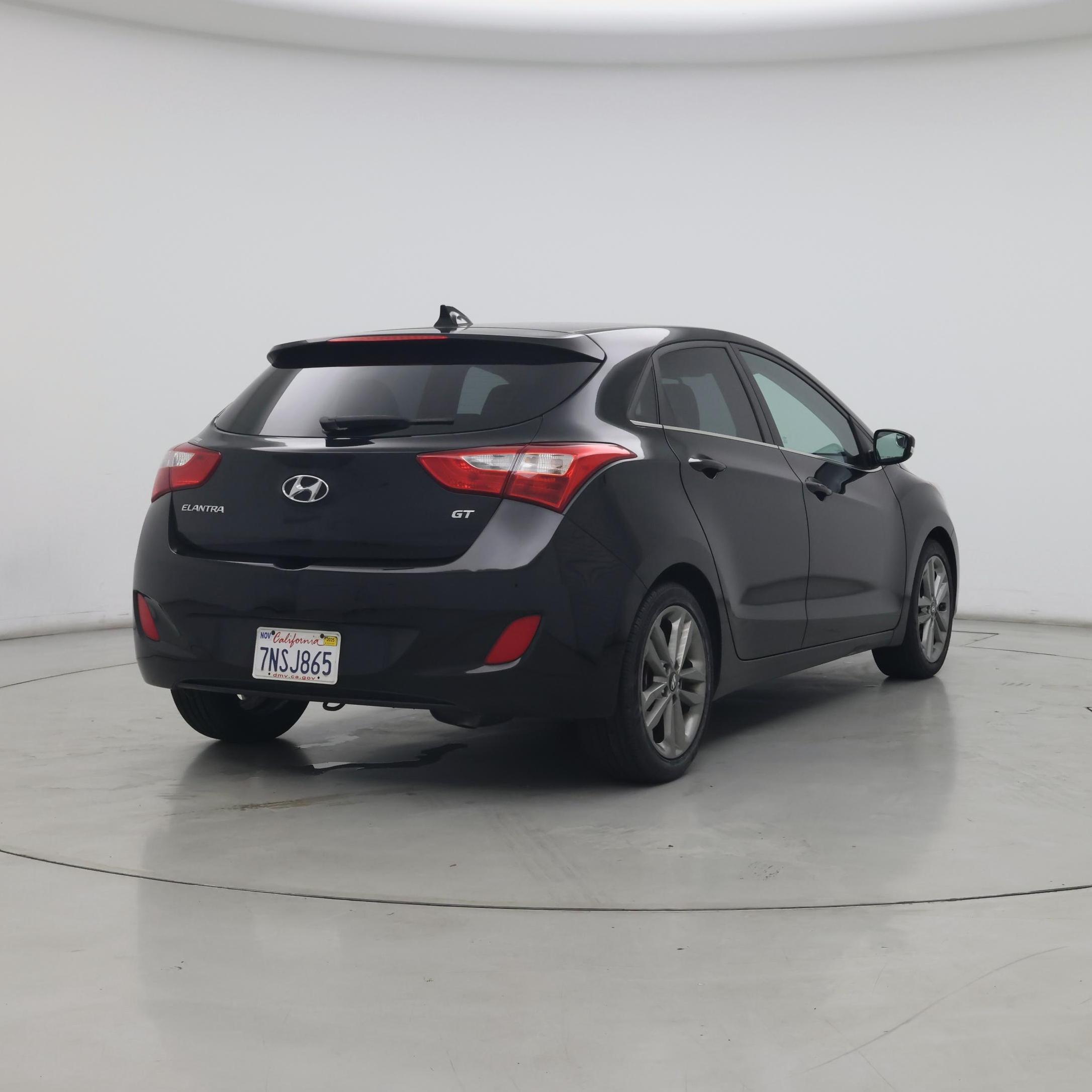 Thumbnail: 2016 Hyundai Elantra - 8