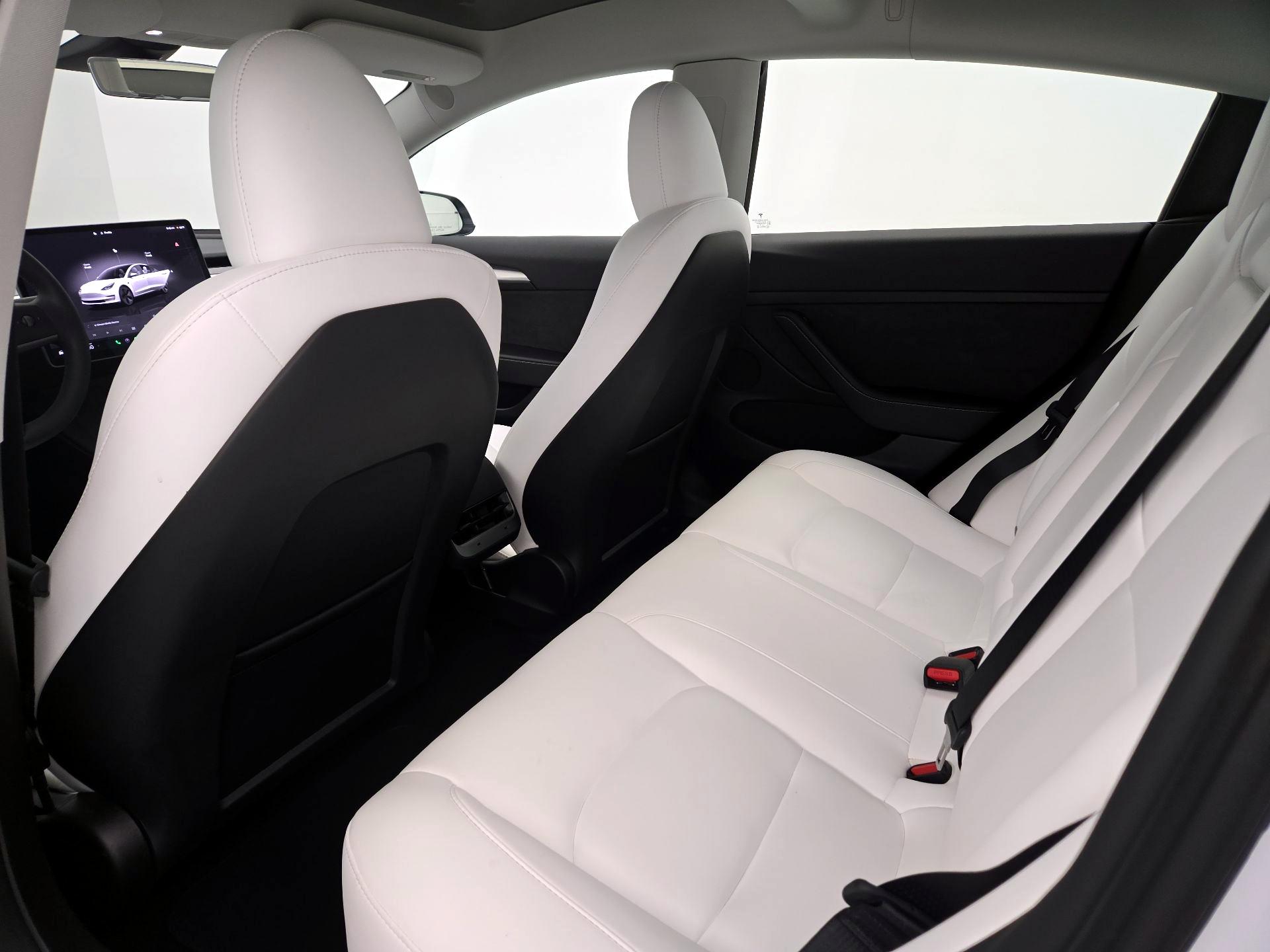 Thumbnail: 2023 Tesla Model 3 - 19