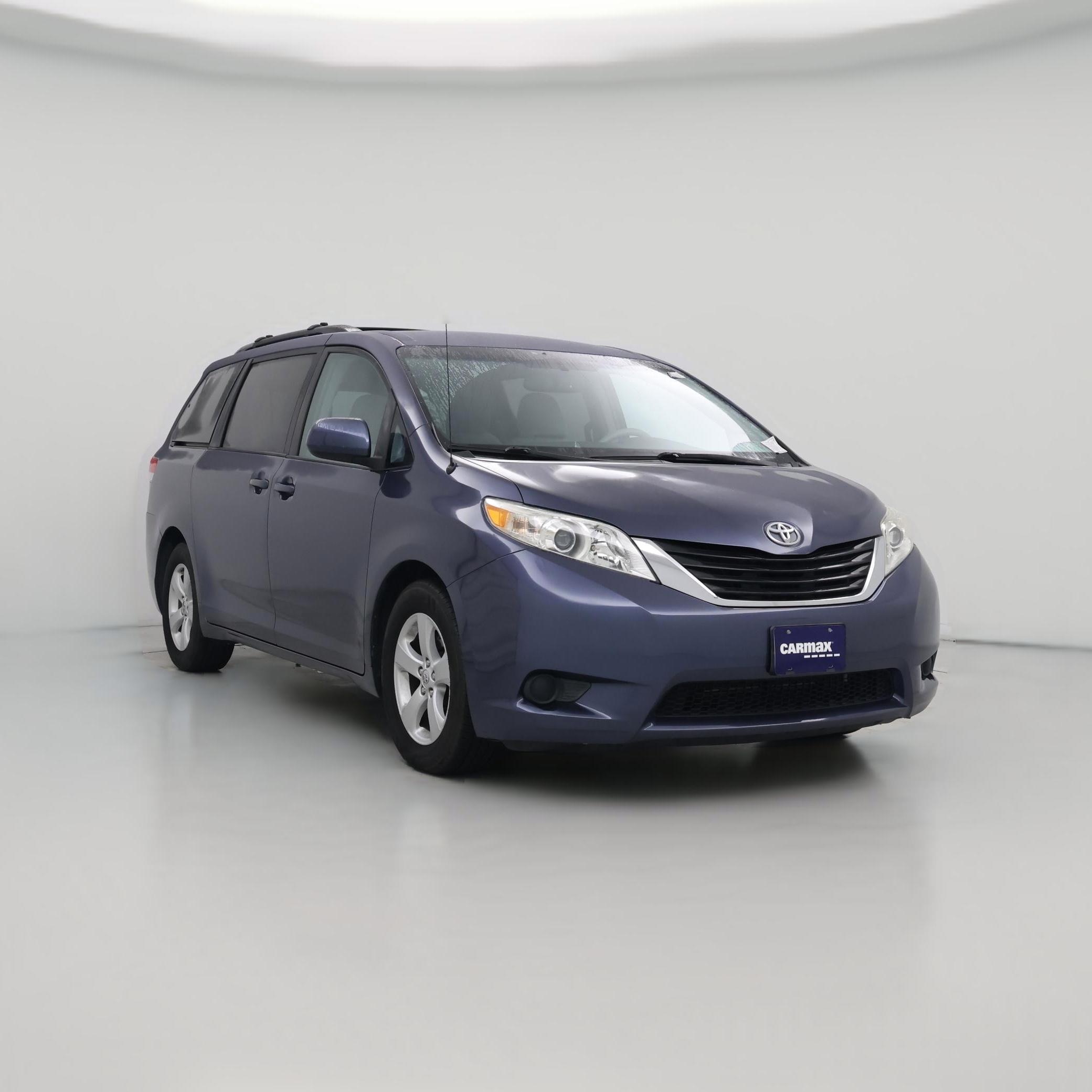 Thumbnail: 2013 Toyota Sienna - 1