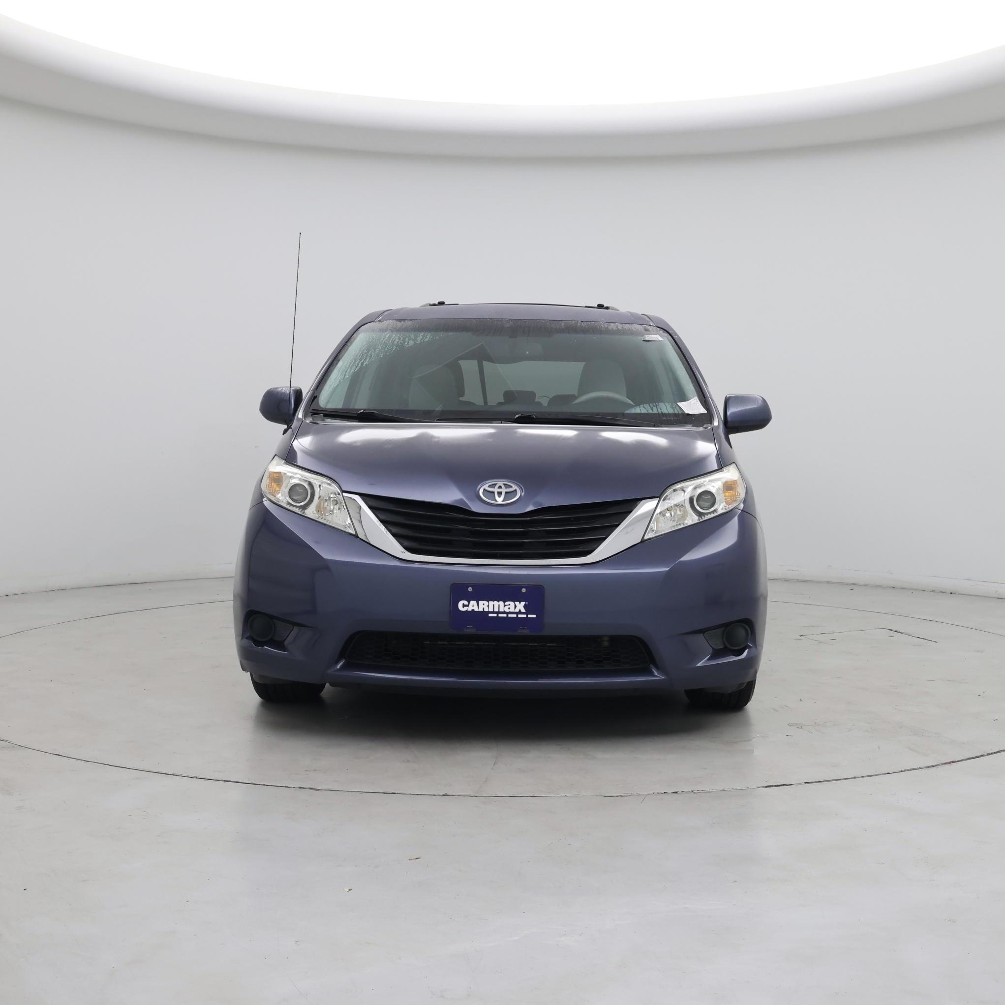 Thumbnail: 2013 Toyota Sienna - 5