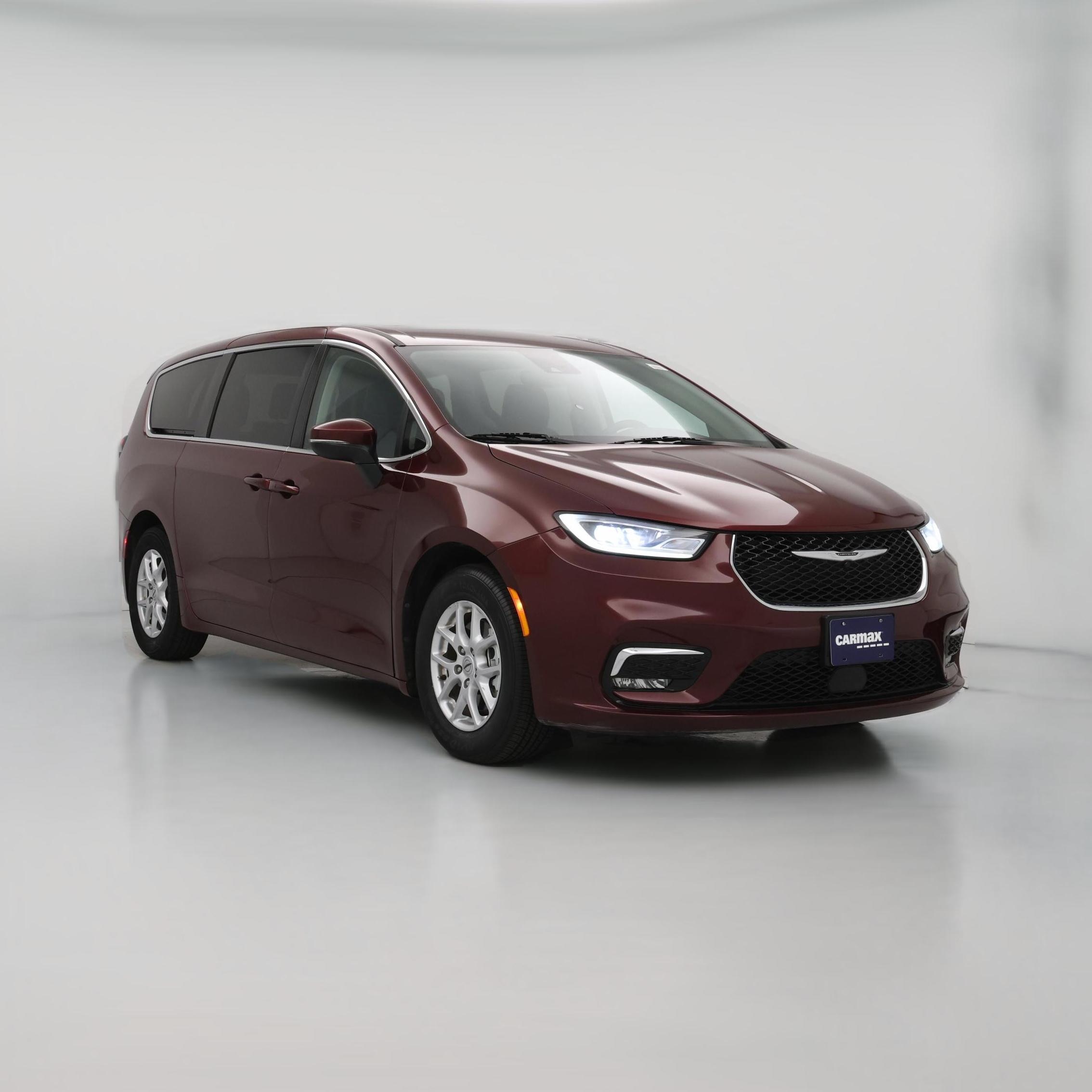 Thumbnail: 2023 Chrysler Pacifica - 1