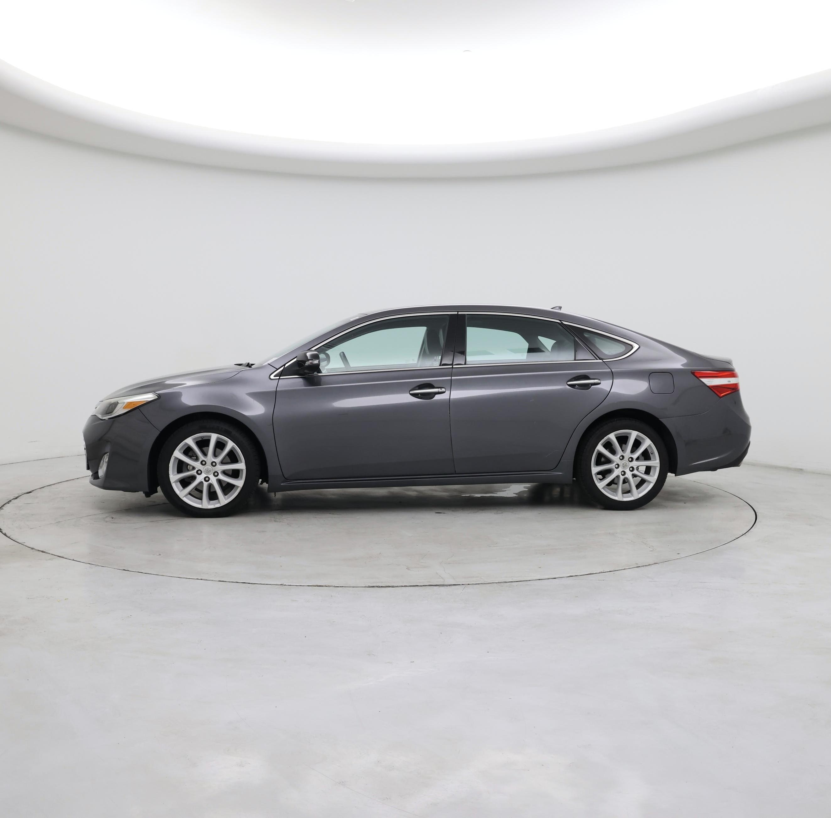 Thumbnail: 2013 Toyota Avalon - 3
