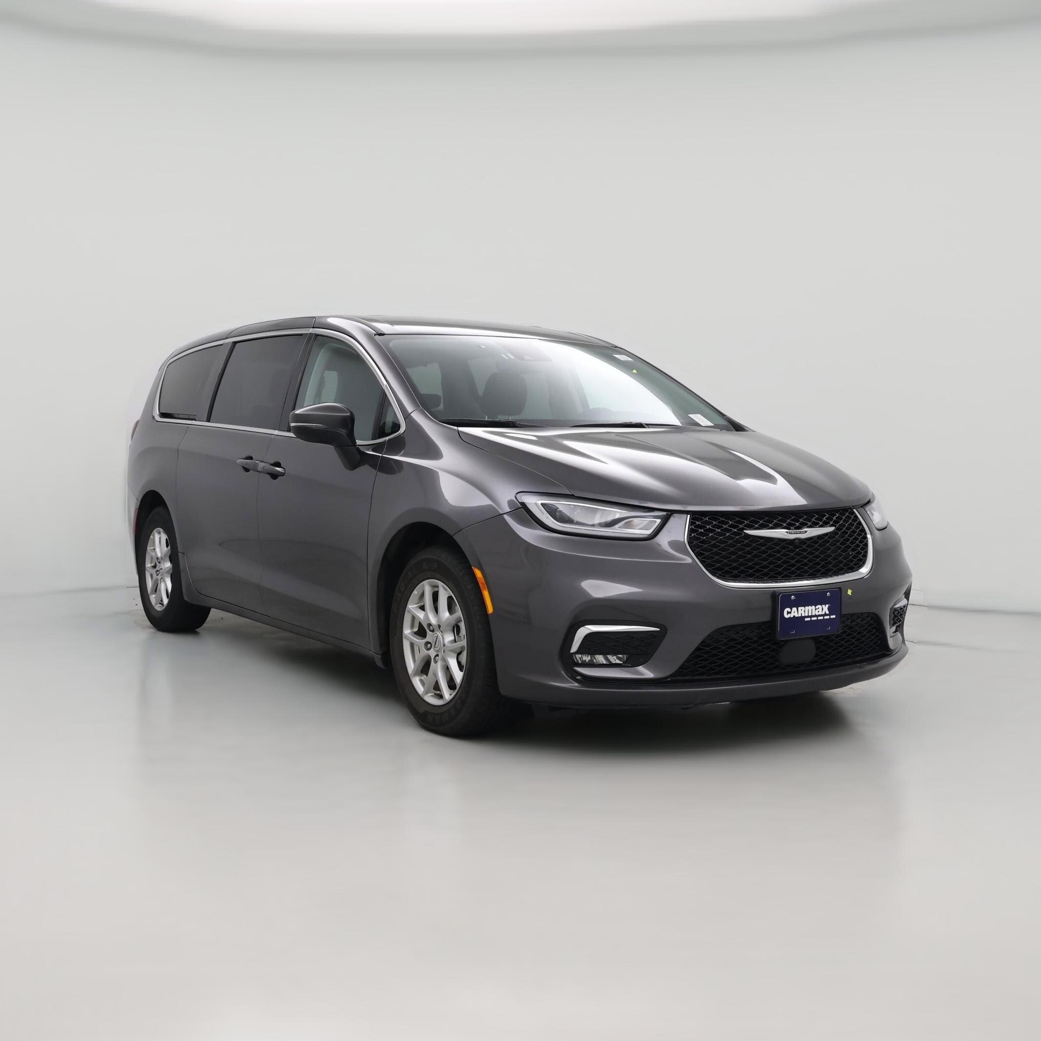 Thumbnail: 2023 Chrysler Pacifica - 1