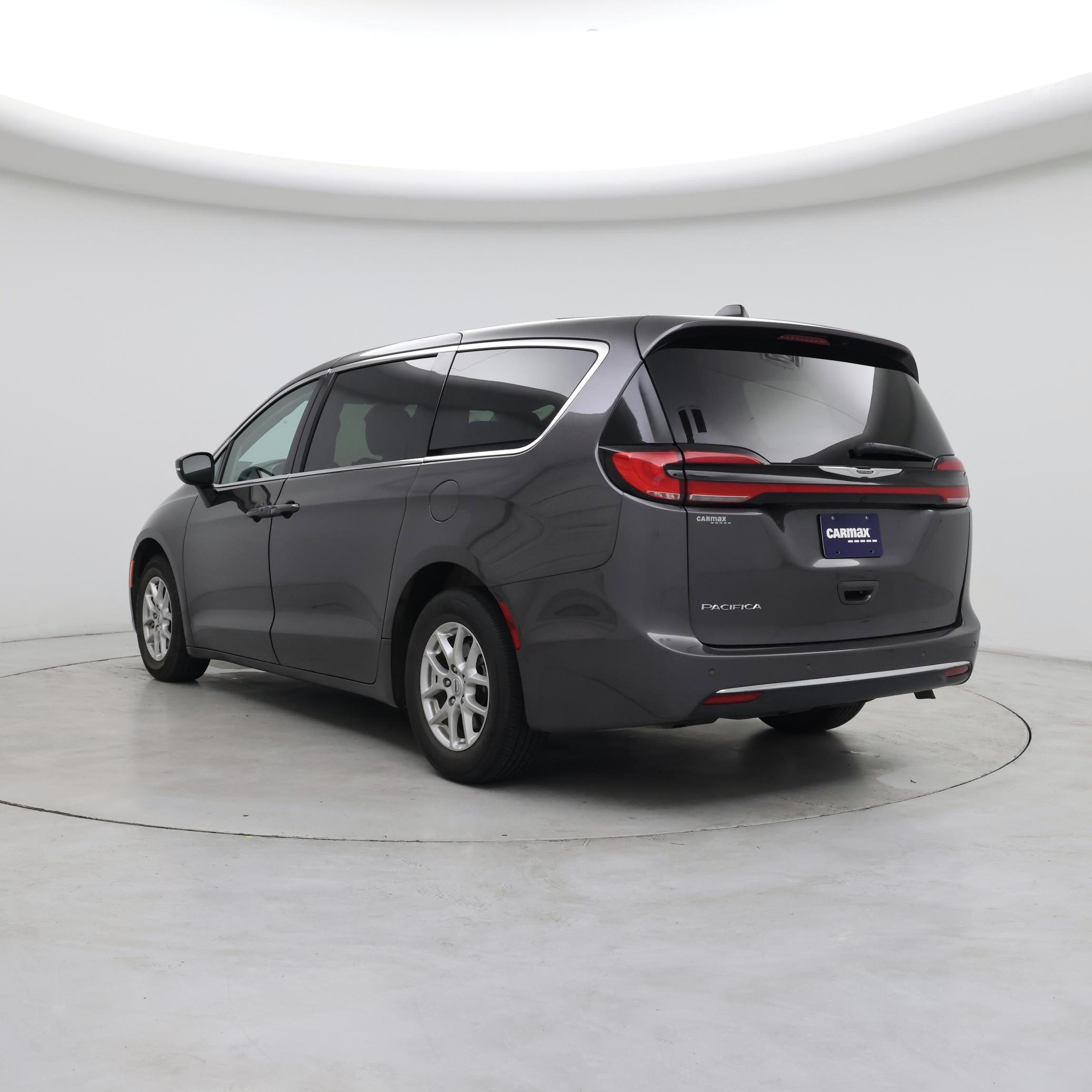 Thumbnail: 2023 Chrysler Pacifica - 2
