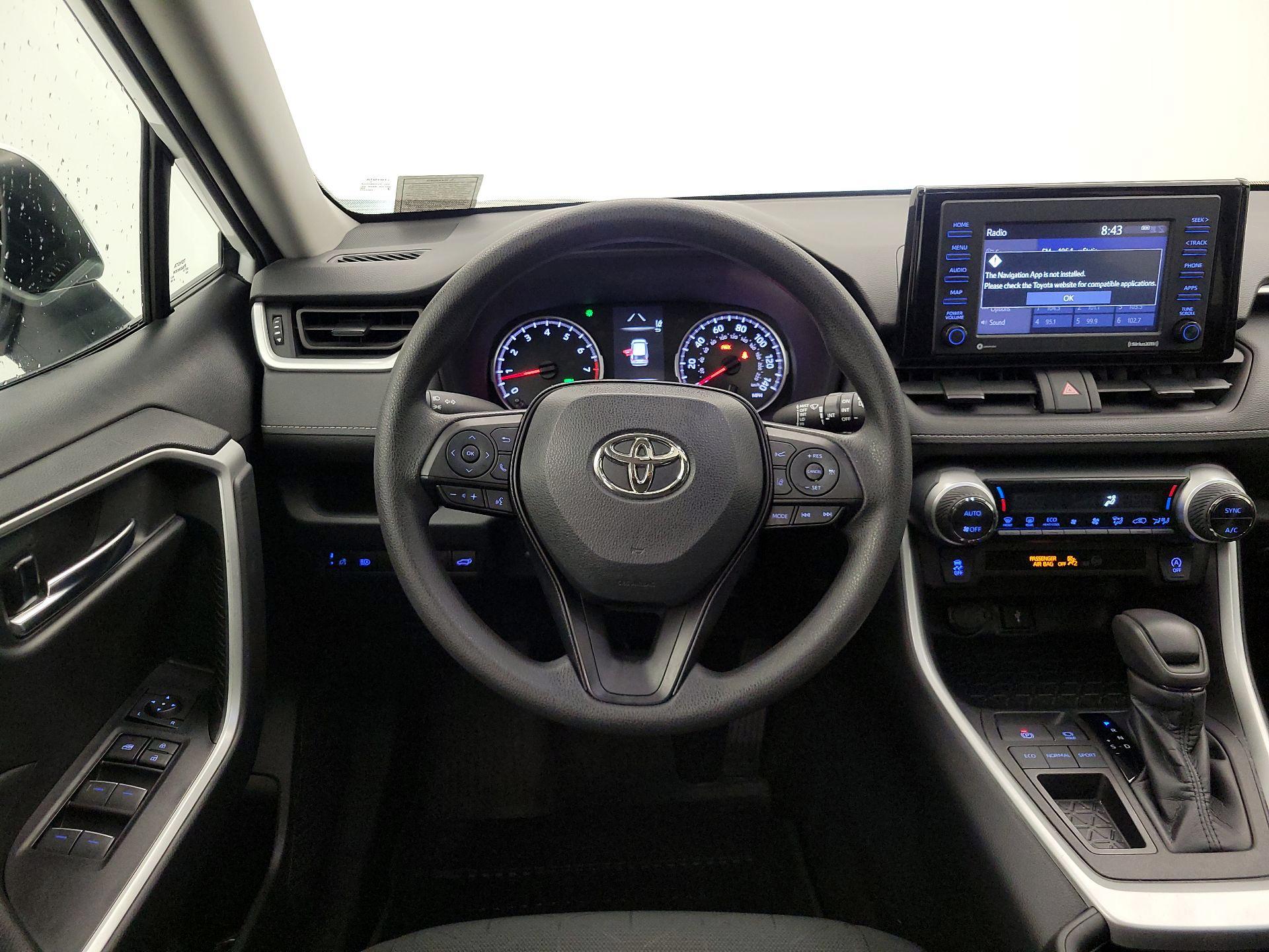 Thumbnail: 2022 Toyota RAV4 - 10