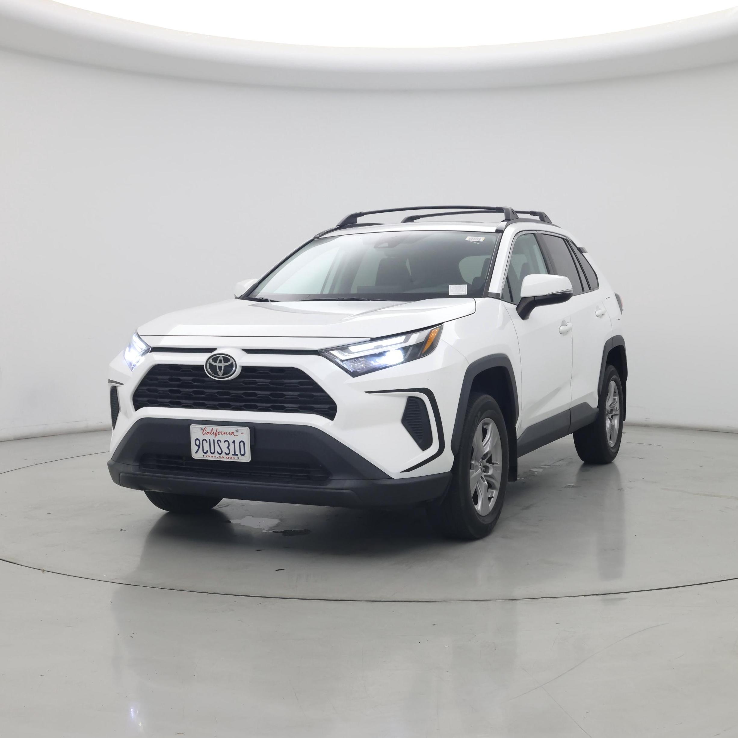Thumbnail: 2022 Toyota RAV4 - 4