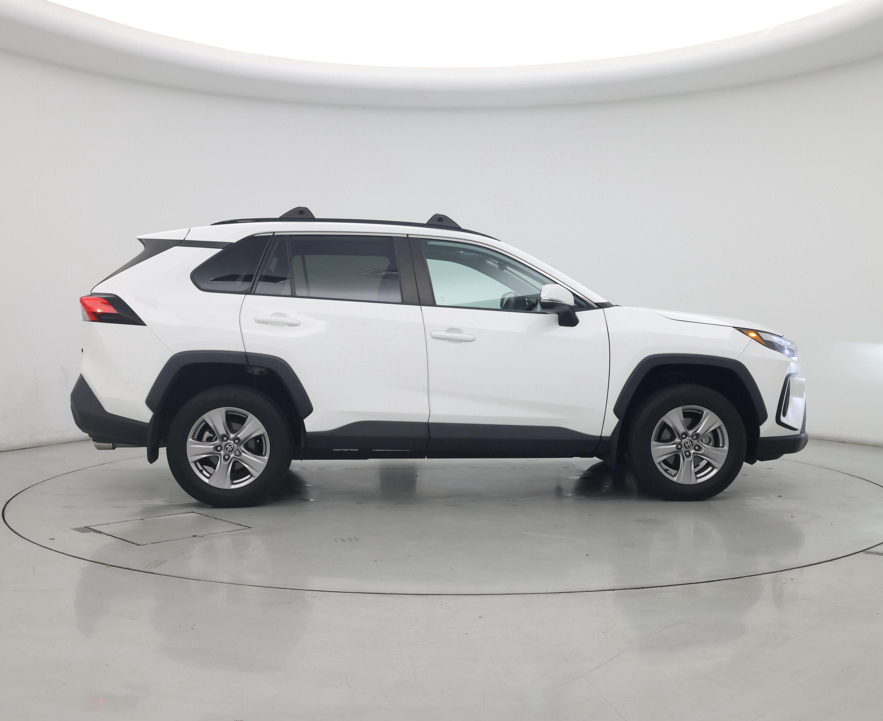 Thumbnail: 2022 Toyota RAV4 - 7