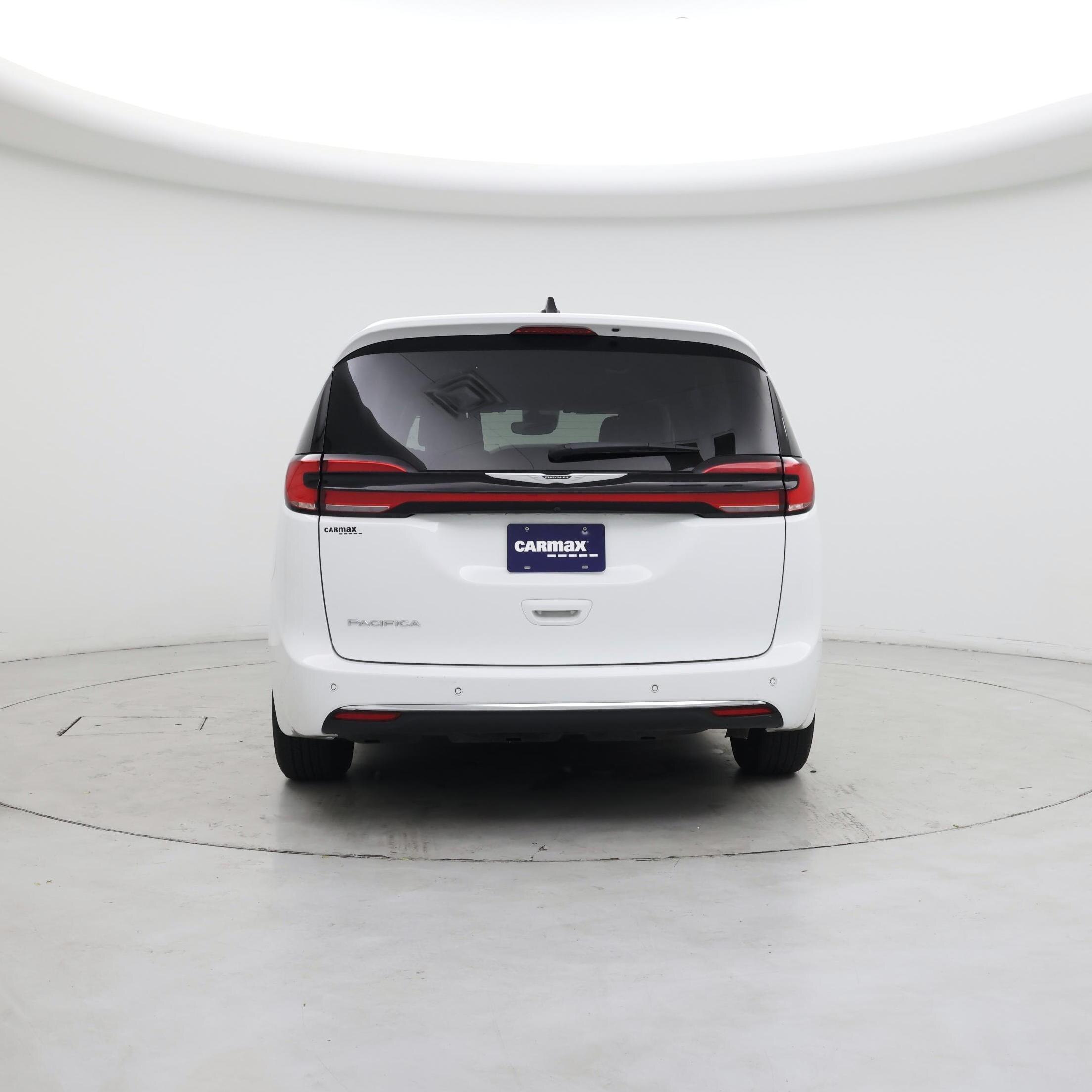 Thumbnail: 2023 Chrysler Pacifica - 6