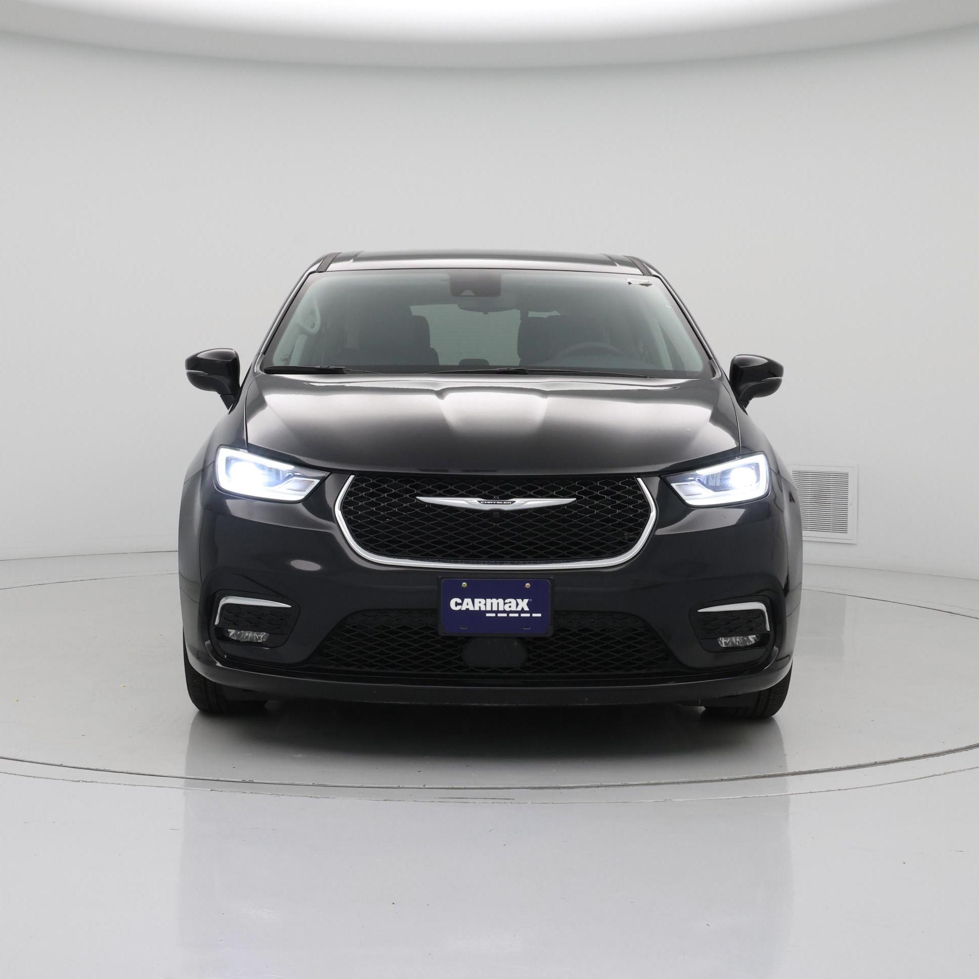 Thumbnail: 2023 Chrysler Pacifica - 5