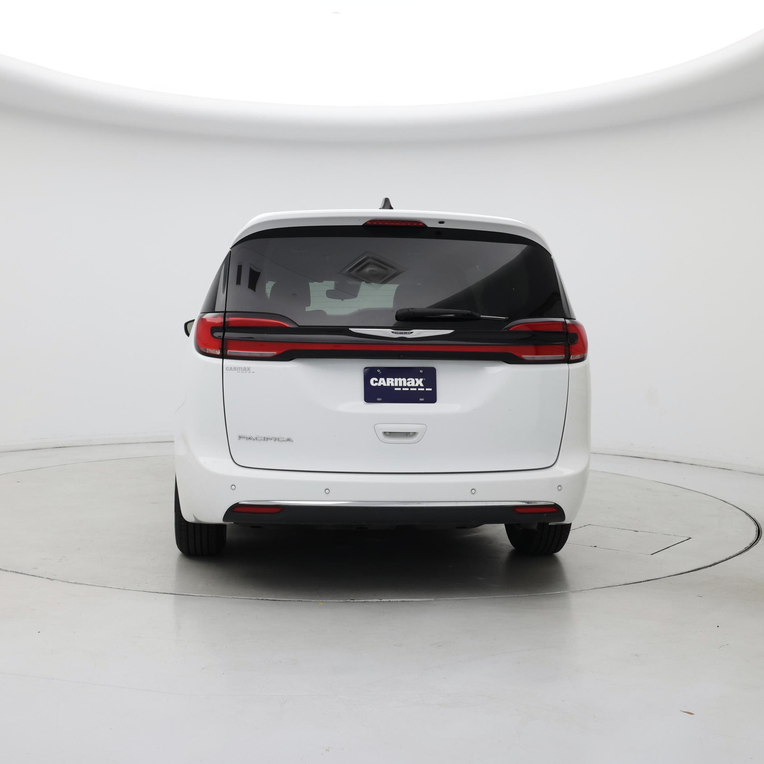 Thumbnail: 2023 Chrysler Pacifica - 6