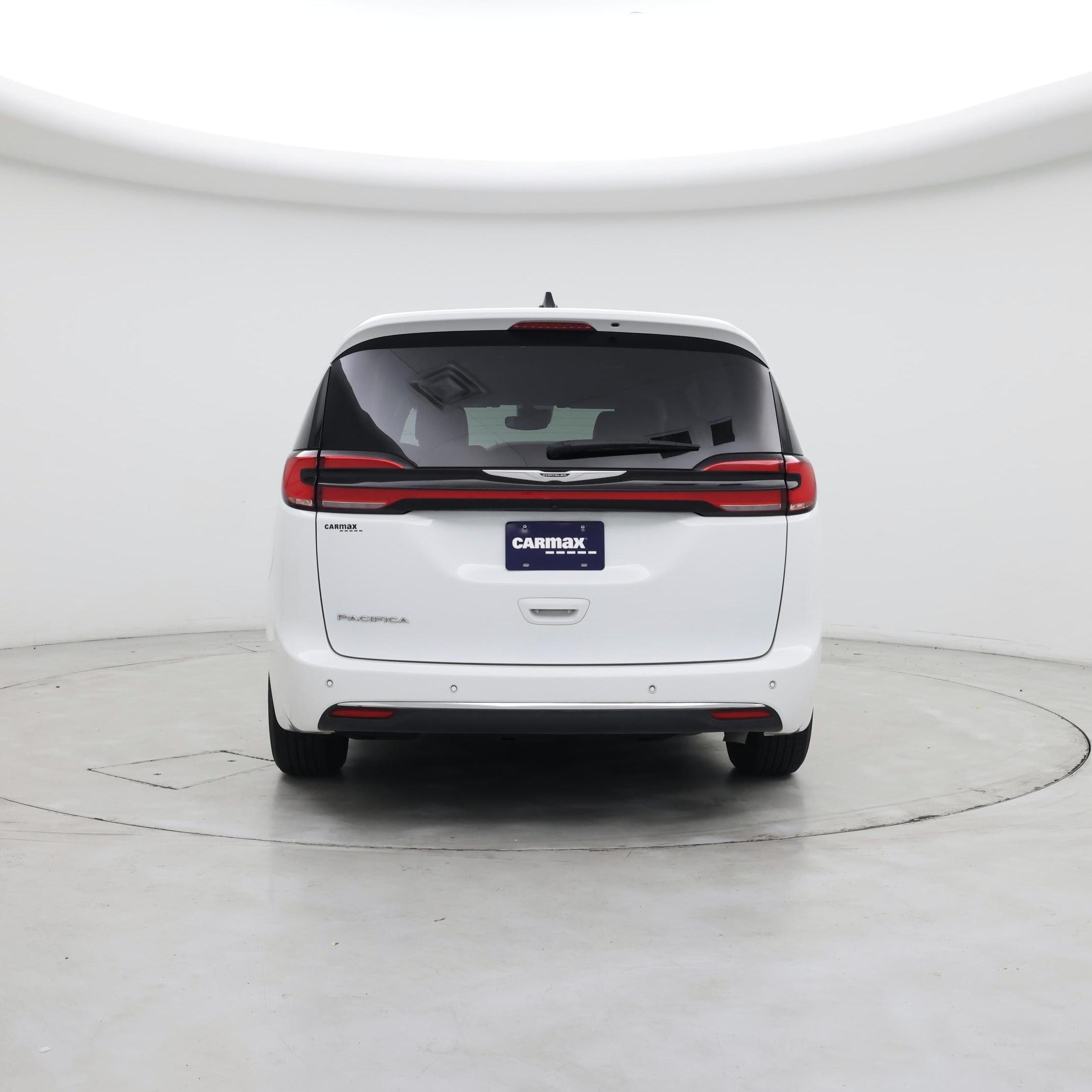 Thumbnail: 2023 Chrysler Pacifica - 6
