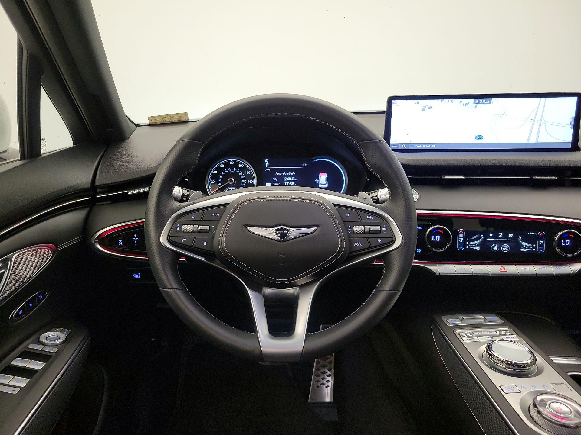 Thumbnail: 2024 Genesis GV70 - 10