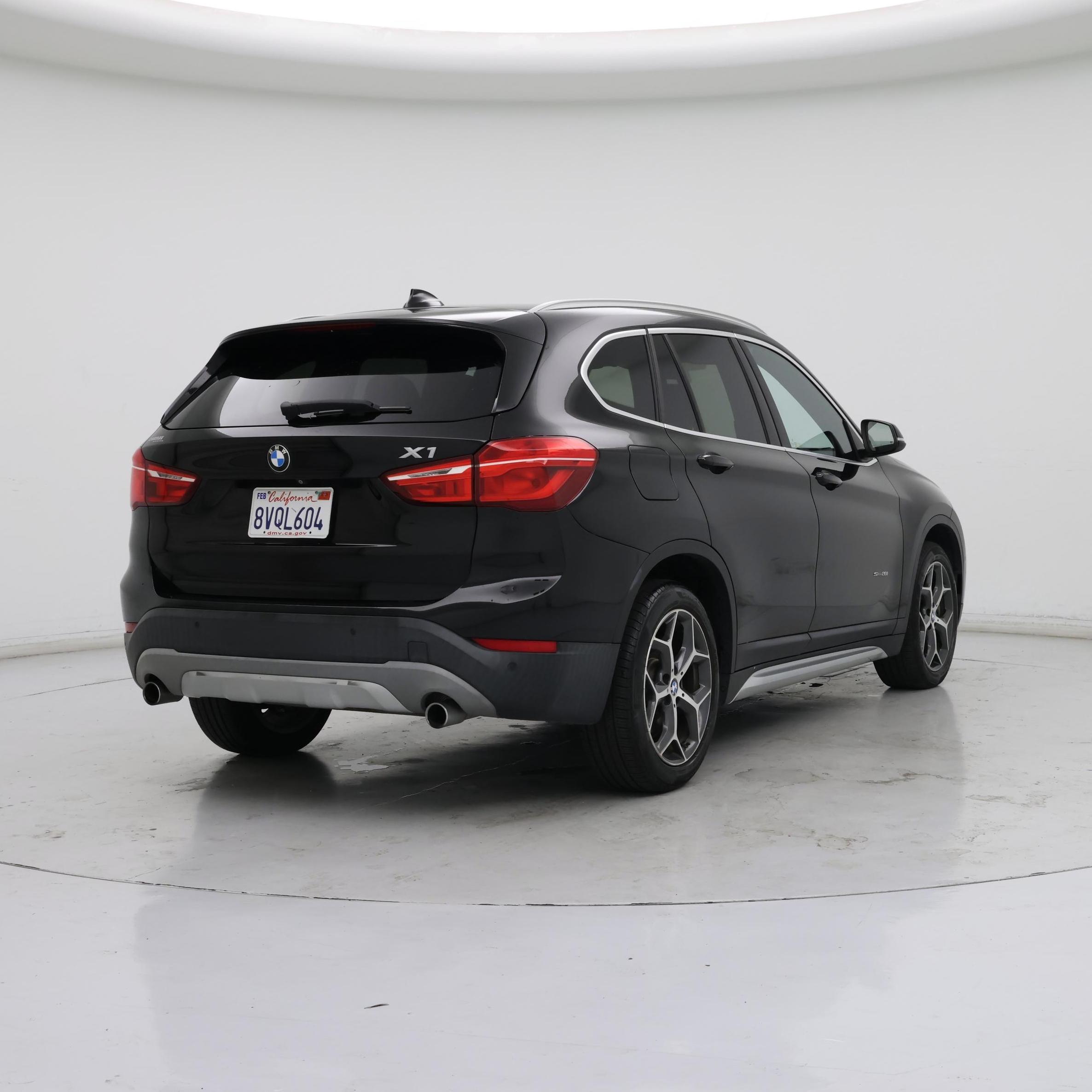 Thumbnail: 2018 BMW X1 - 8