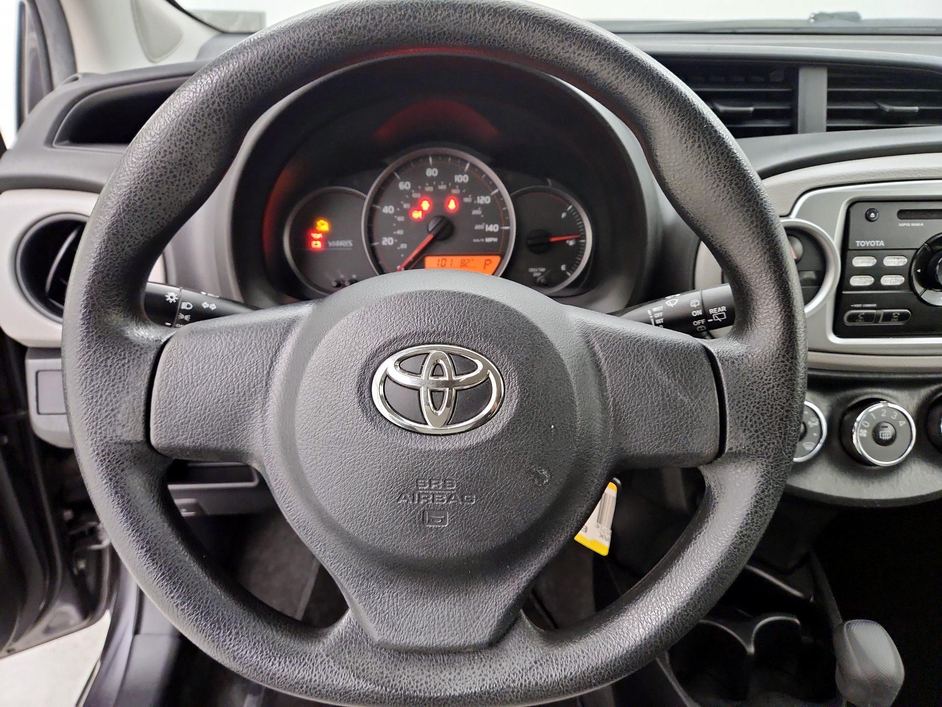Thumbnail: 2013 Toyota Yaris - 10
