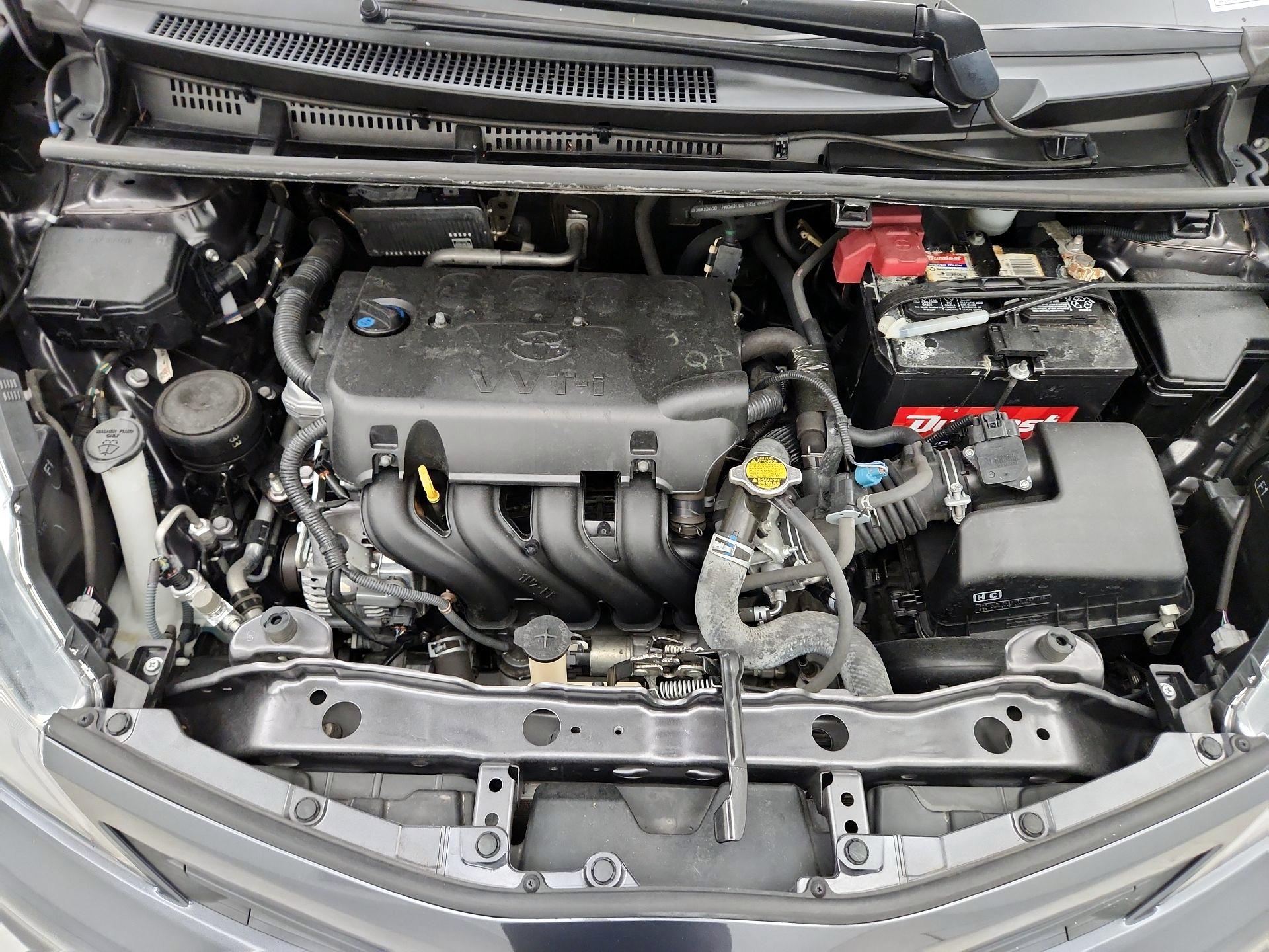 Thumbnail: 2013 Toyota Yaris - 18