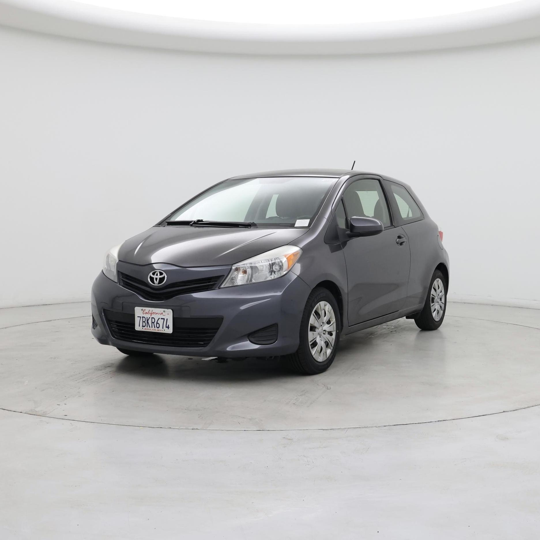 Thumbnail: 2013 Toyota Yaris - 4