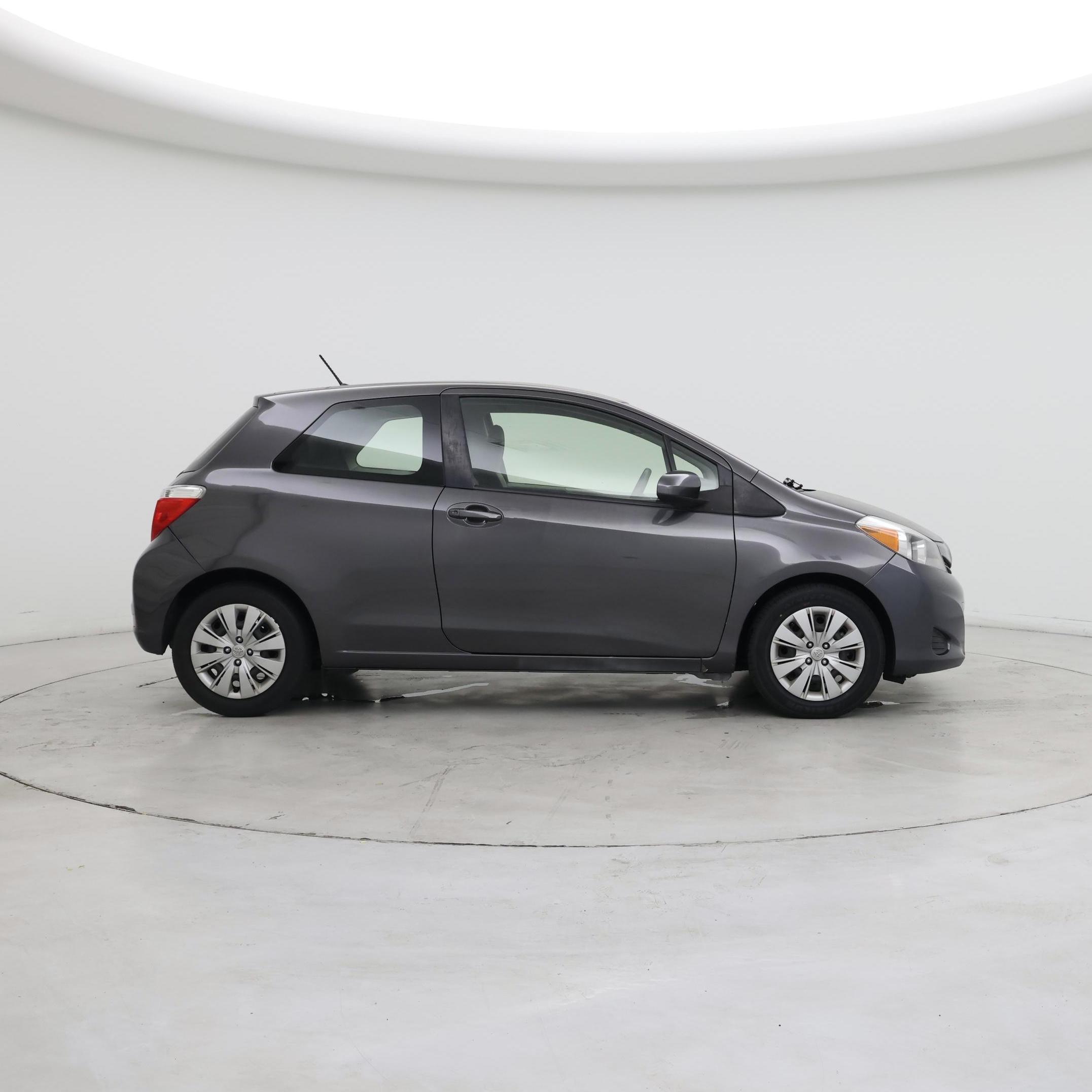 Thumbnail: 2013 Toyota Yaris - 7