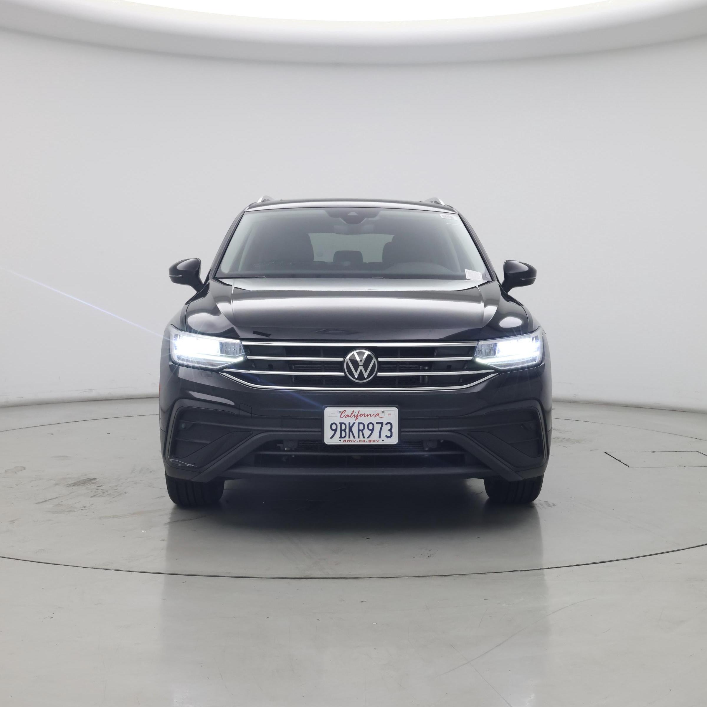 Thumbnail: 2022 Volkswagen Tiguan - 5