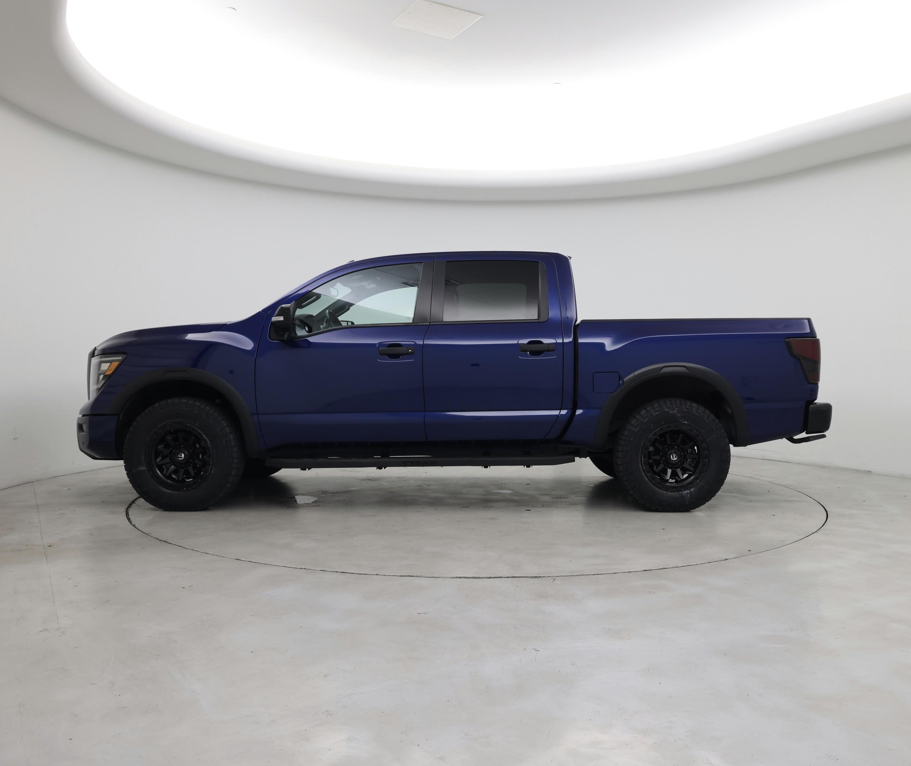Thumbnail: 2021 Nissan Titan - 3