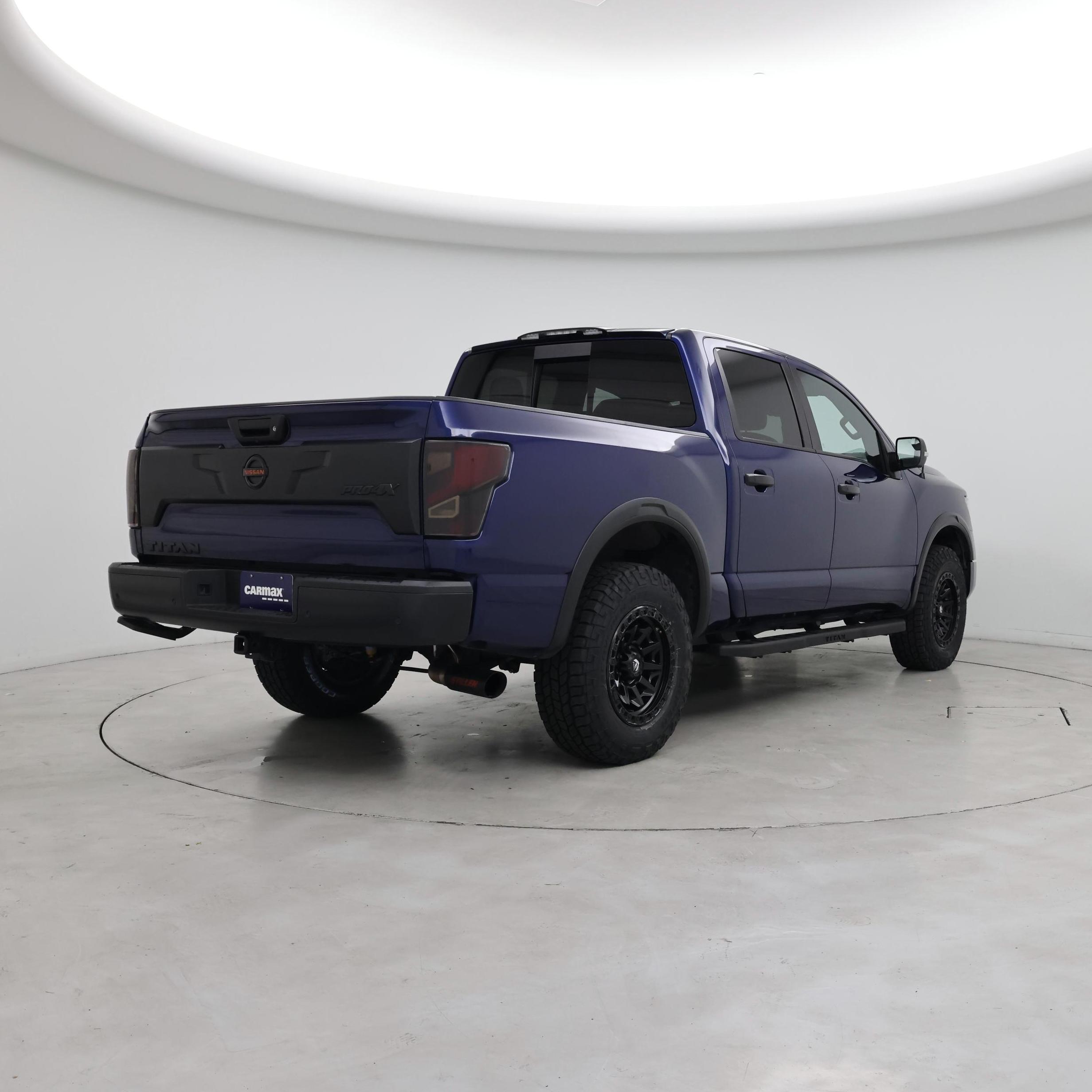 Thumbnail: 2021 Nissan Titan - 8