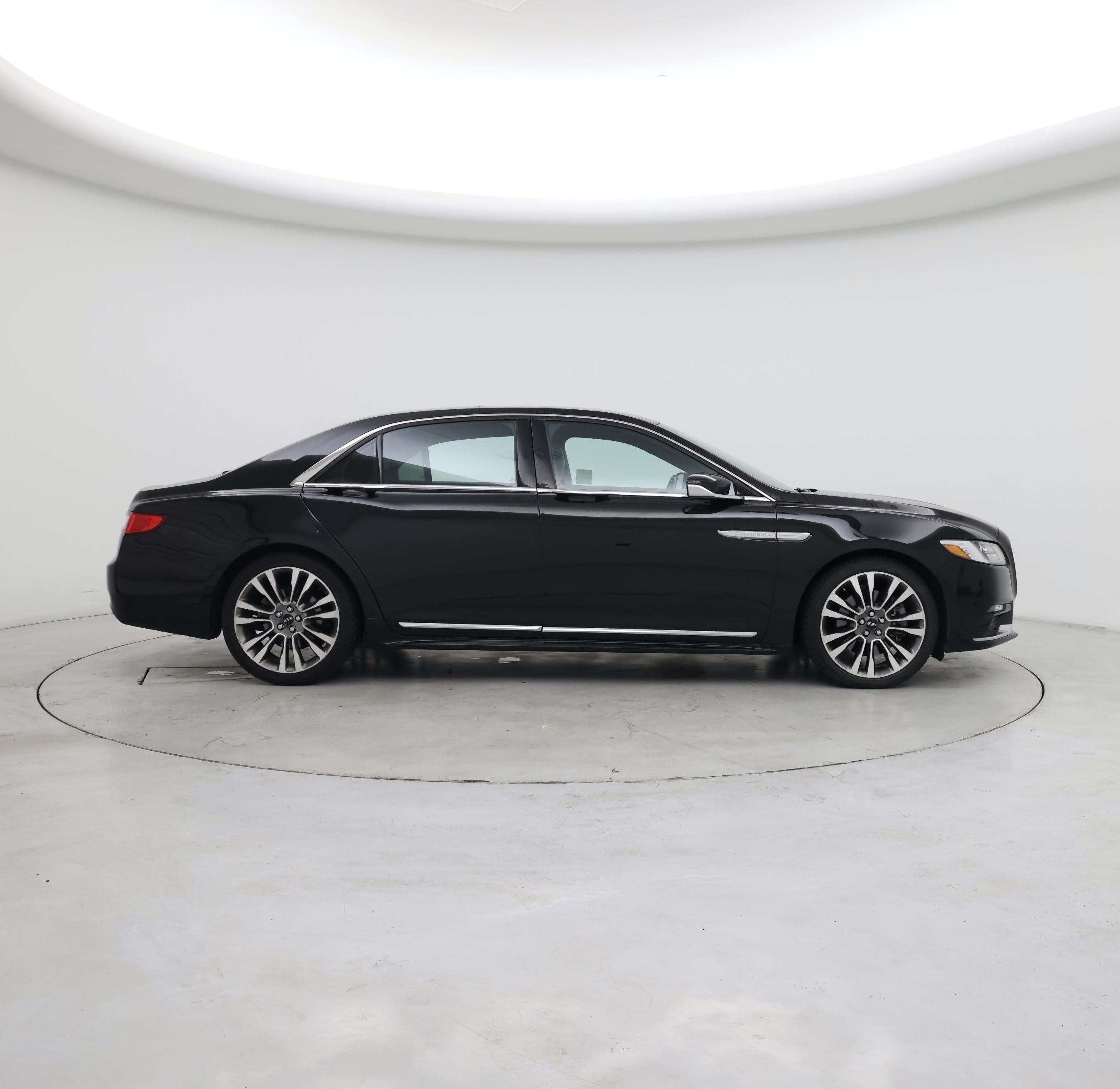 Thumbnail: 2017 Lincoln Continental - 7