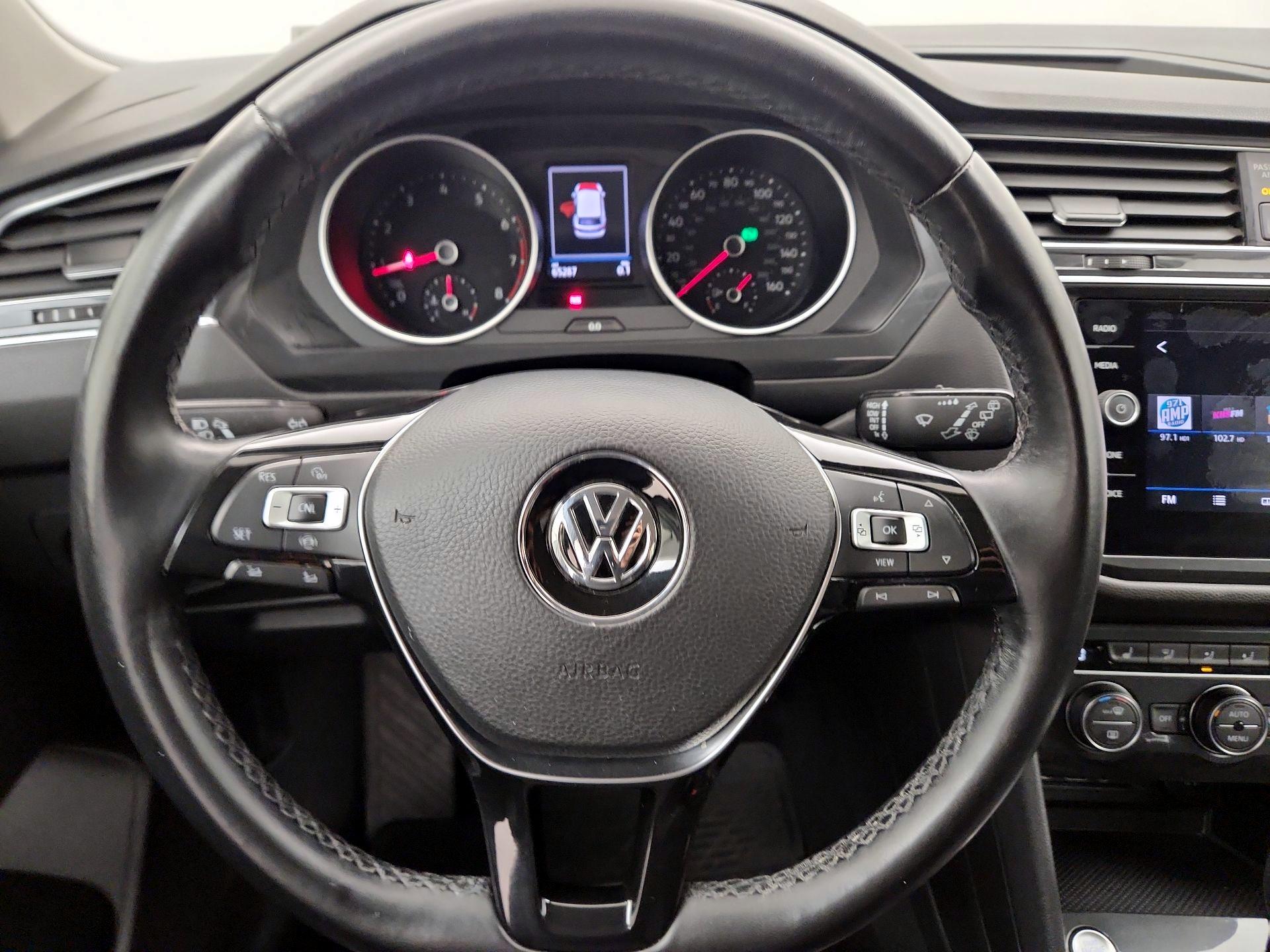 Thumbnail: 2019 Volkswagen Tiguan - 10